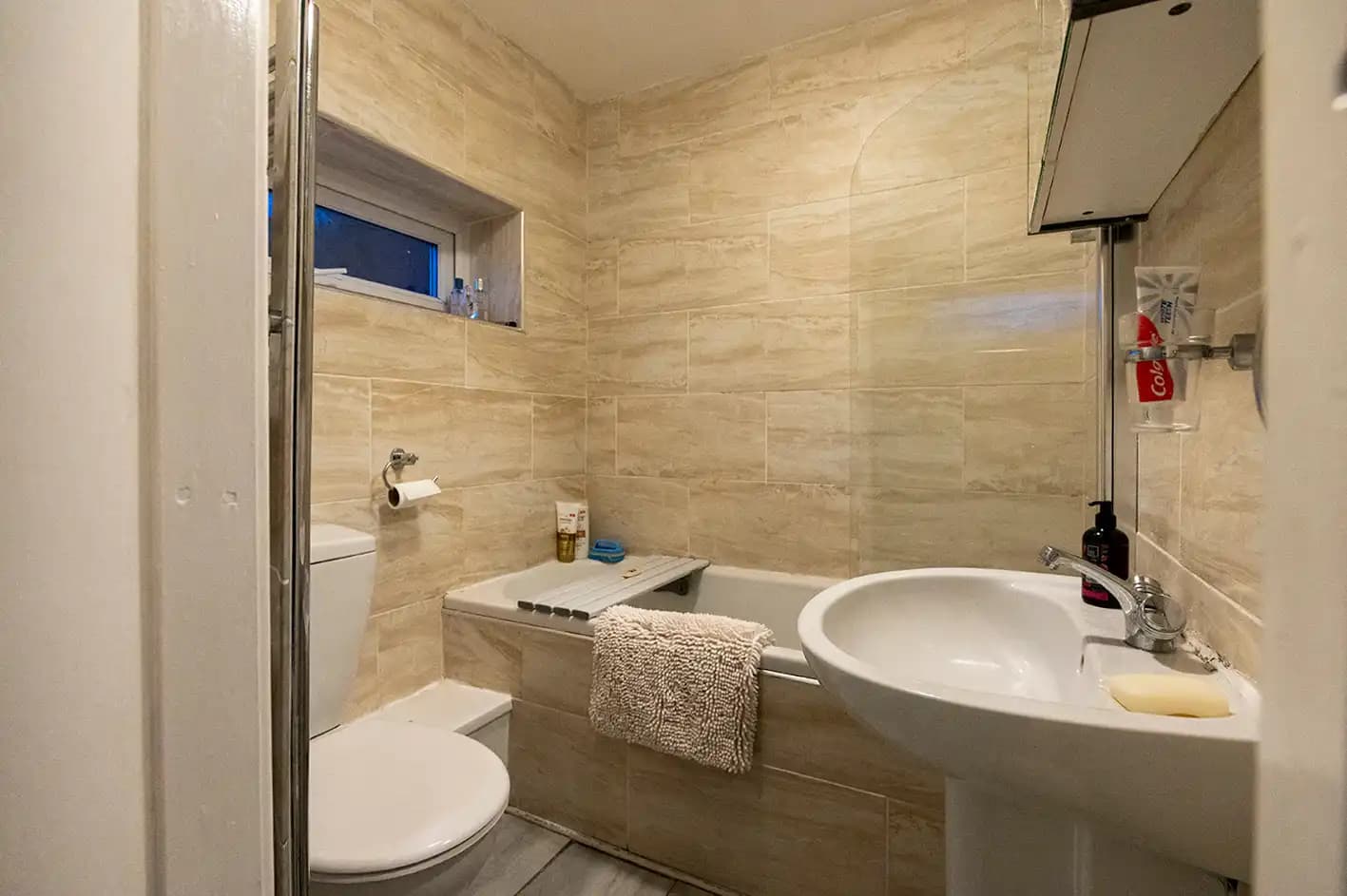 property photo 22 of 27