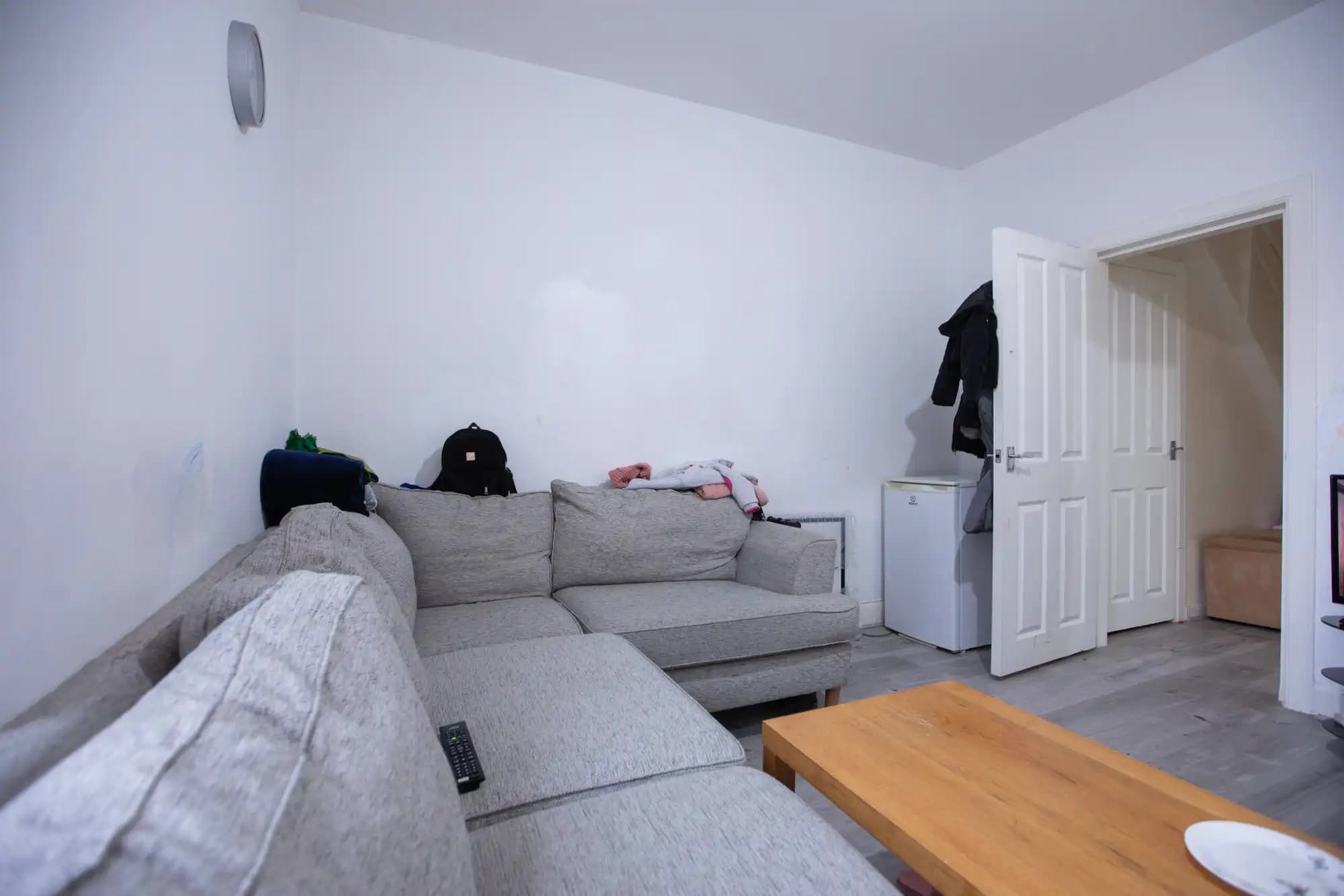 property photo 5 of 18