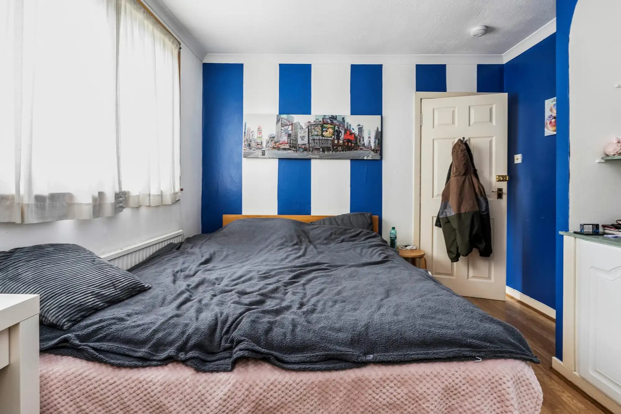 property photo 21 of 33