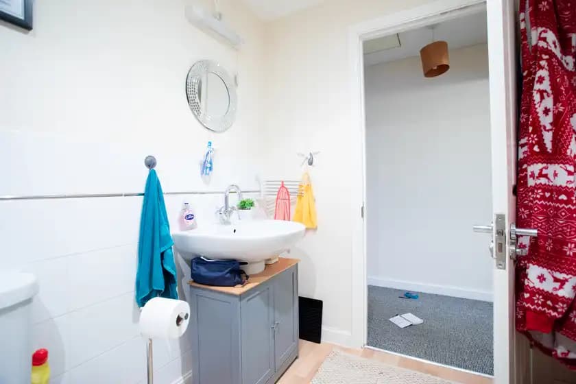 property photo 2 of 33