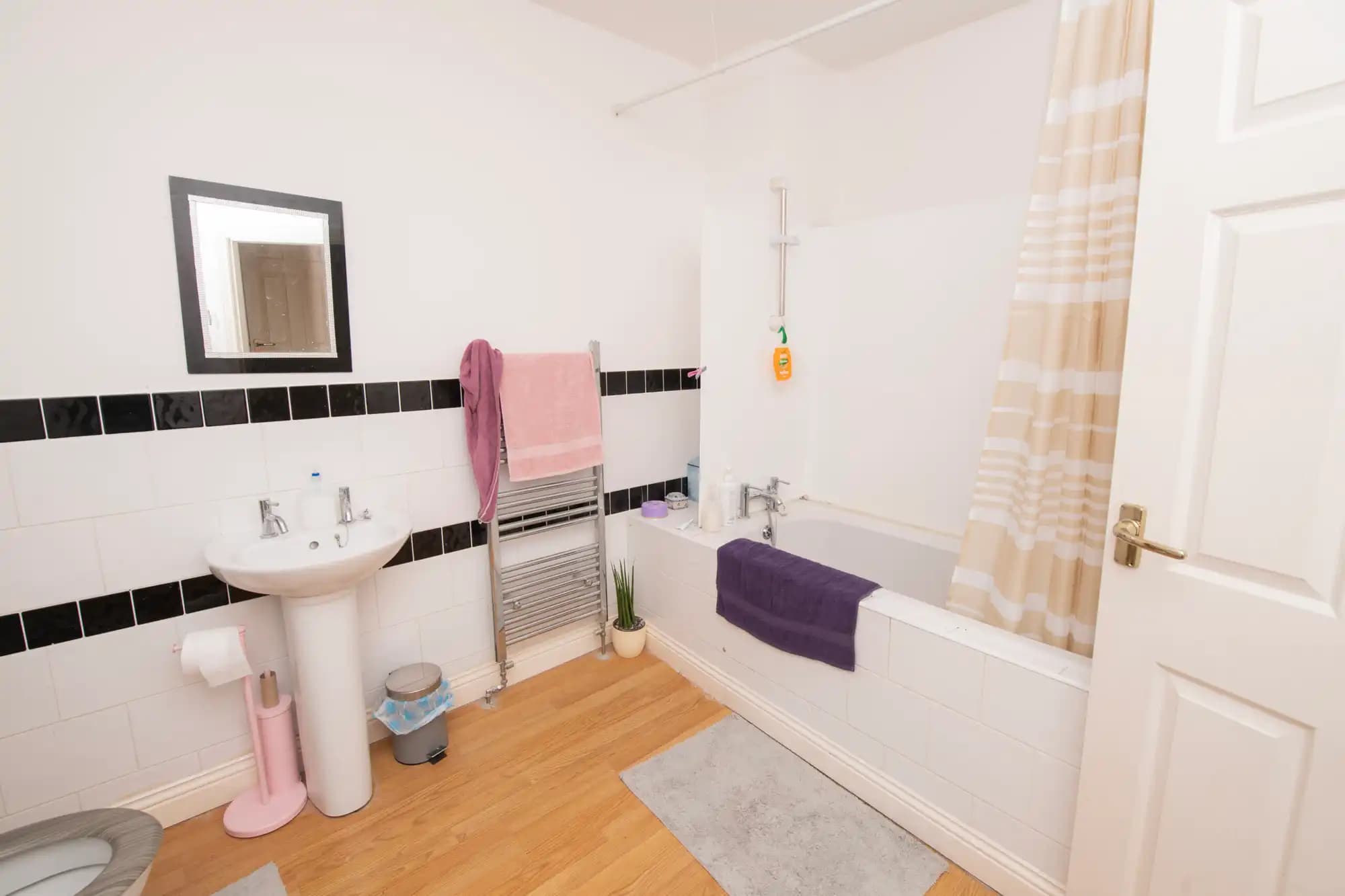property photo 10 of 22