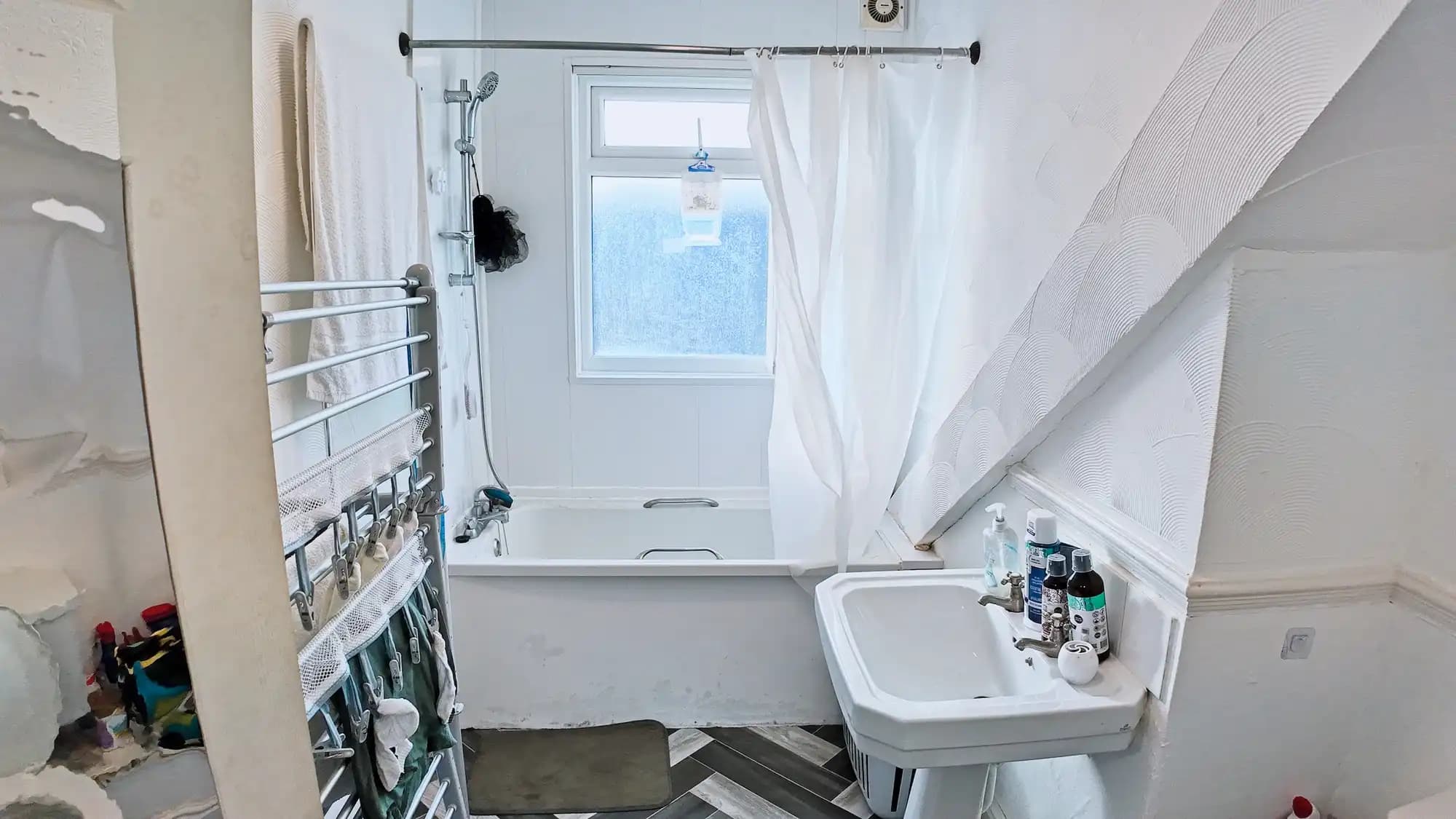 property photo 13 of 17