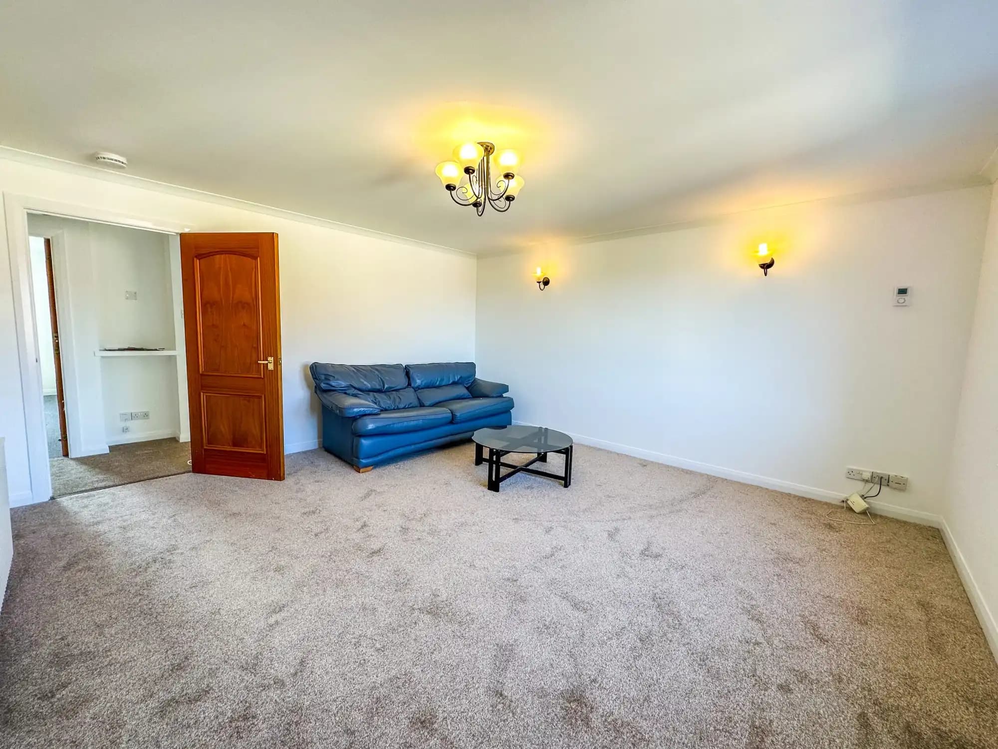 property photo 5 of 23