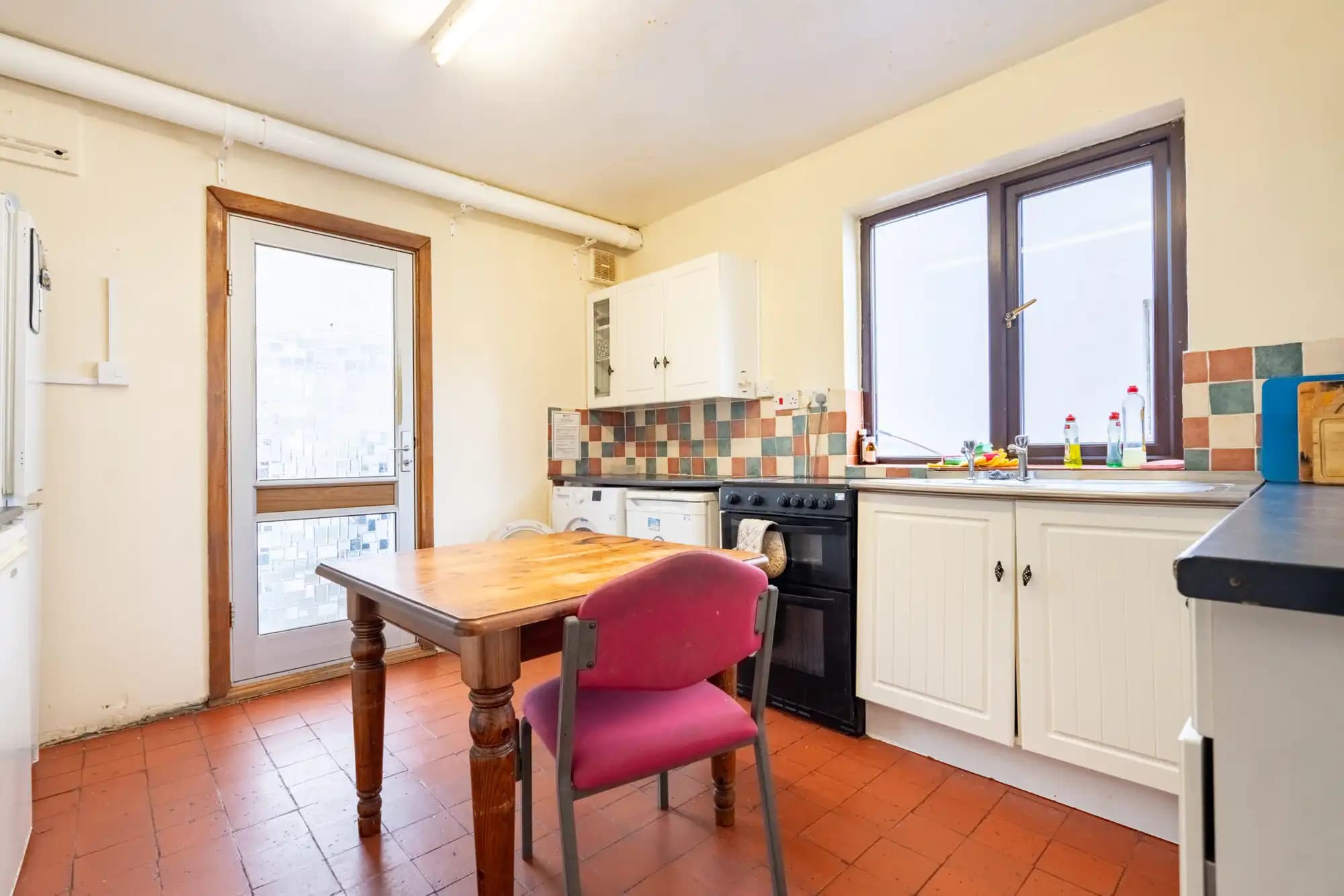property photo 3 of 25