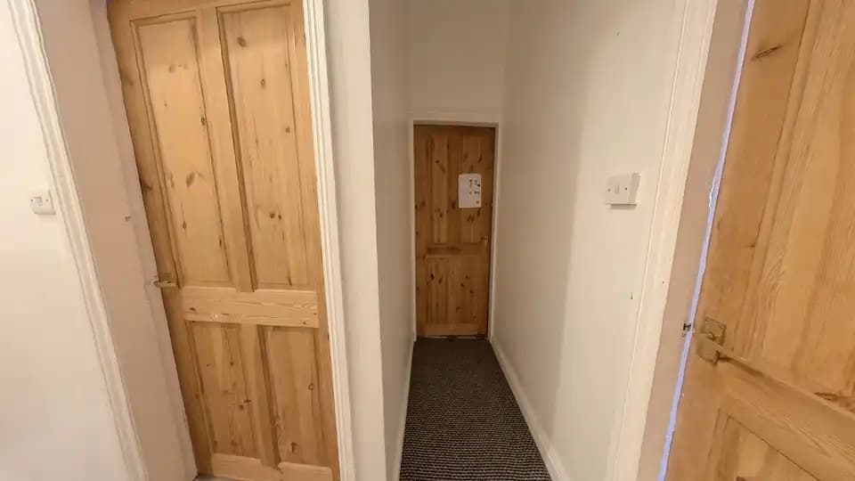 property photo 17 of 19