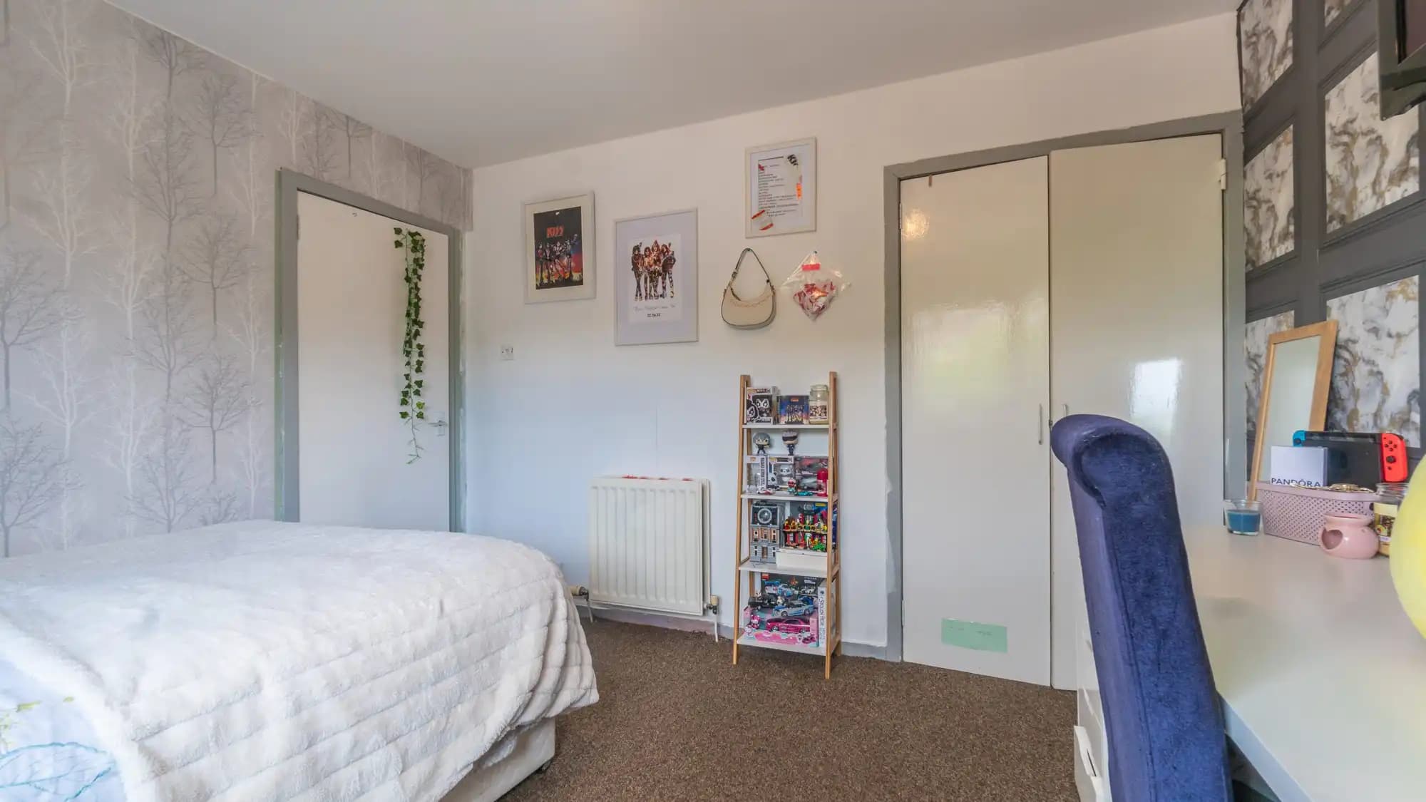 property photo 17 of 18