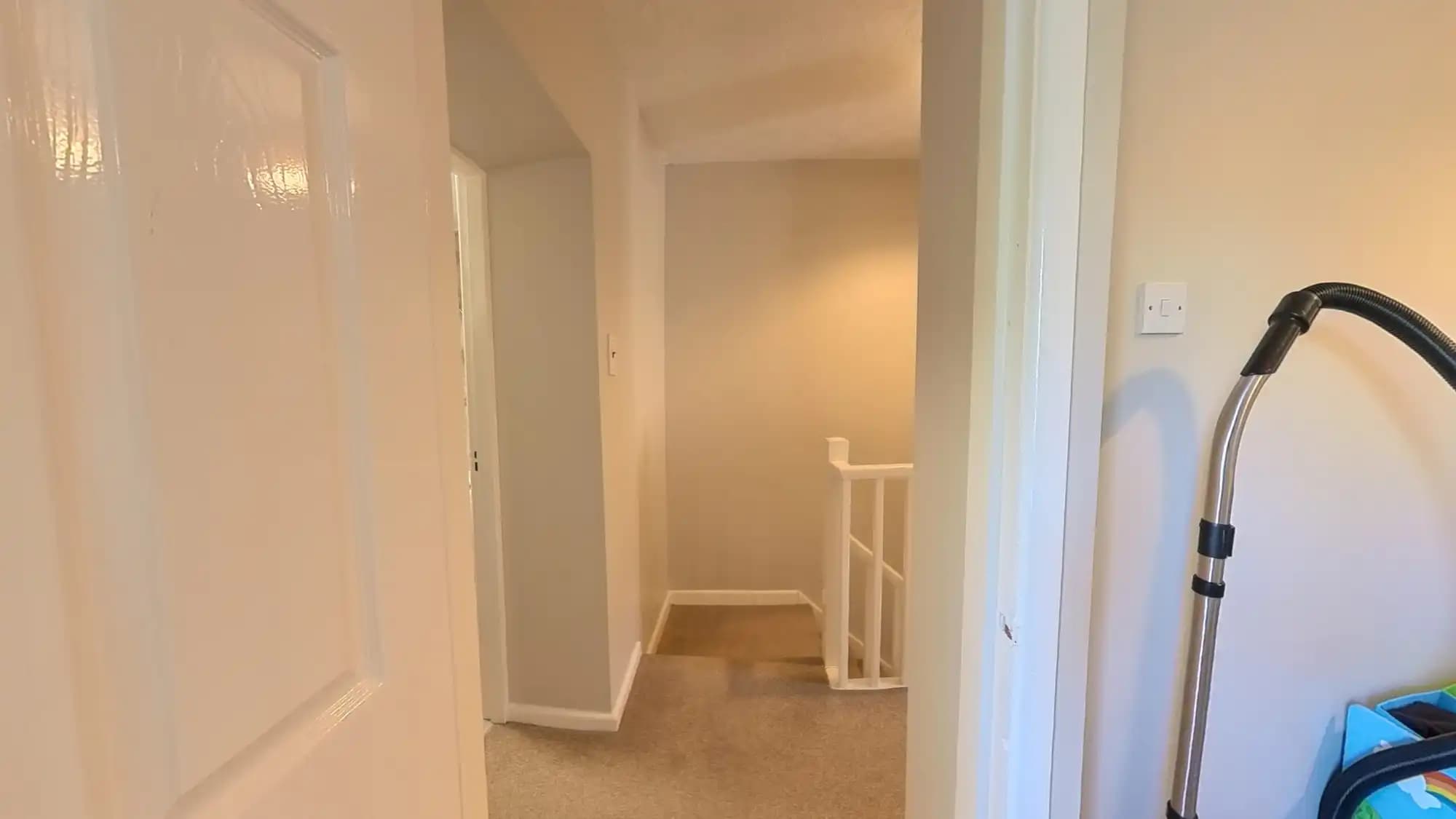 property photo 4 of 17