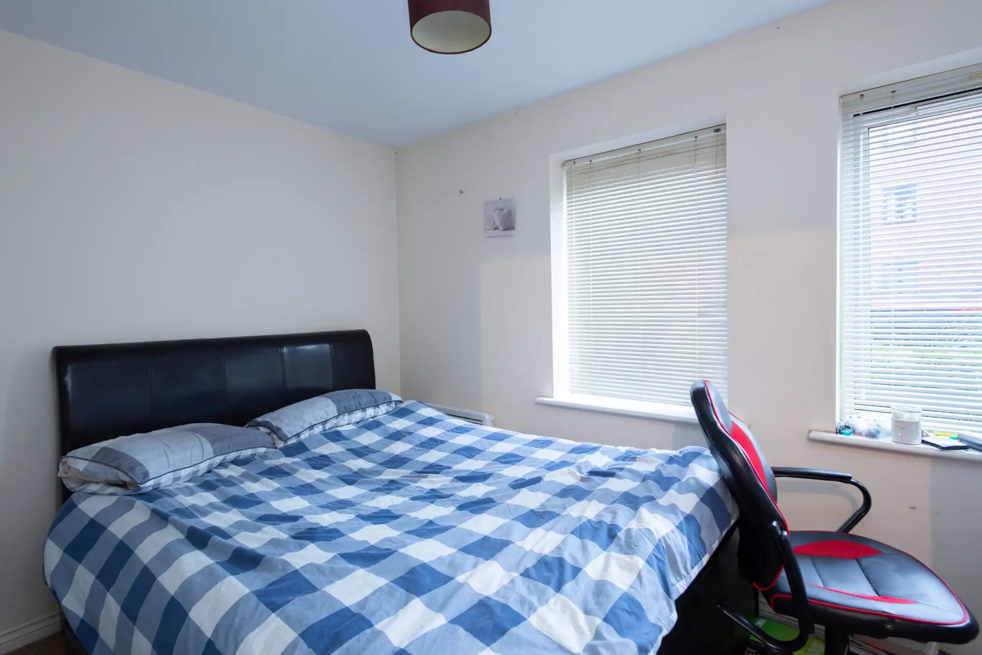 property photo 5 of 14