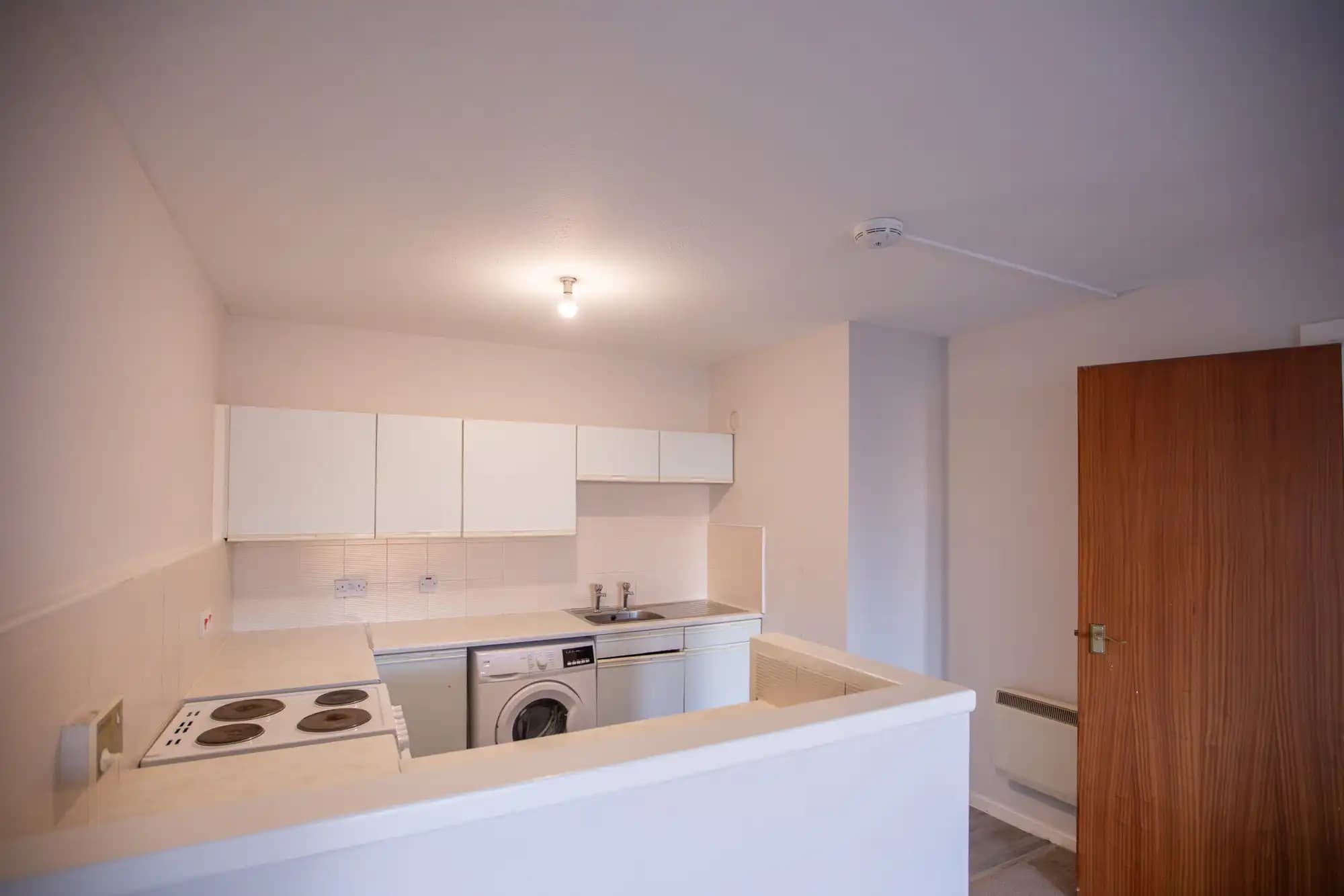 property photo 6 of 37