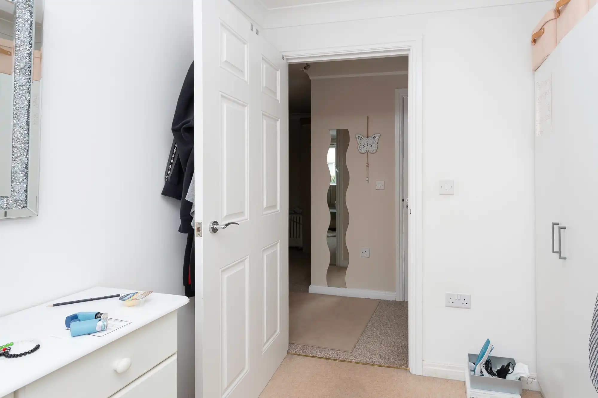 property photo 11 of 17