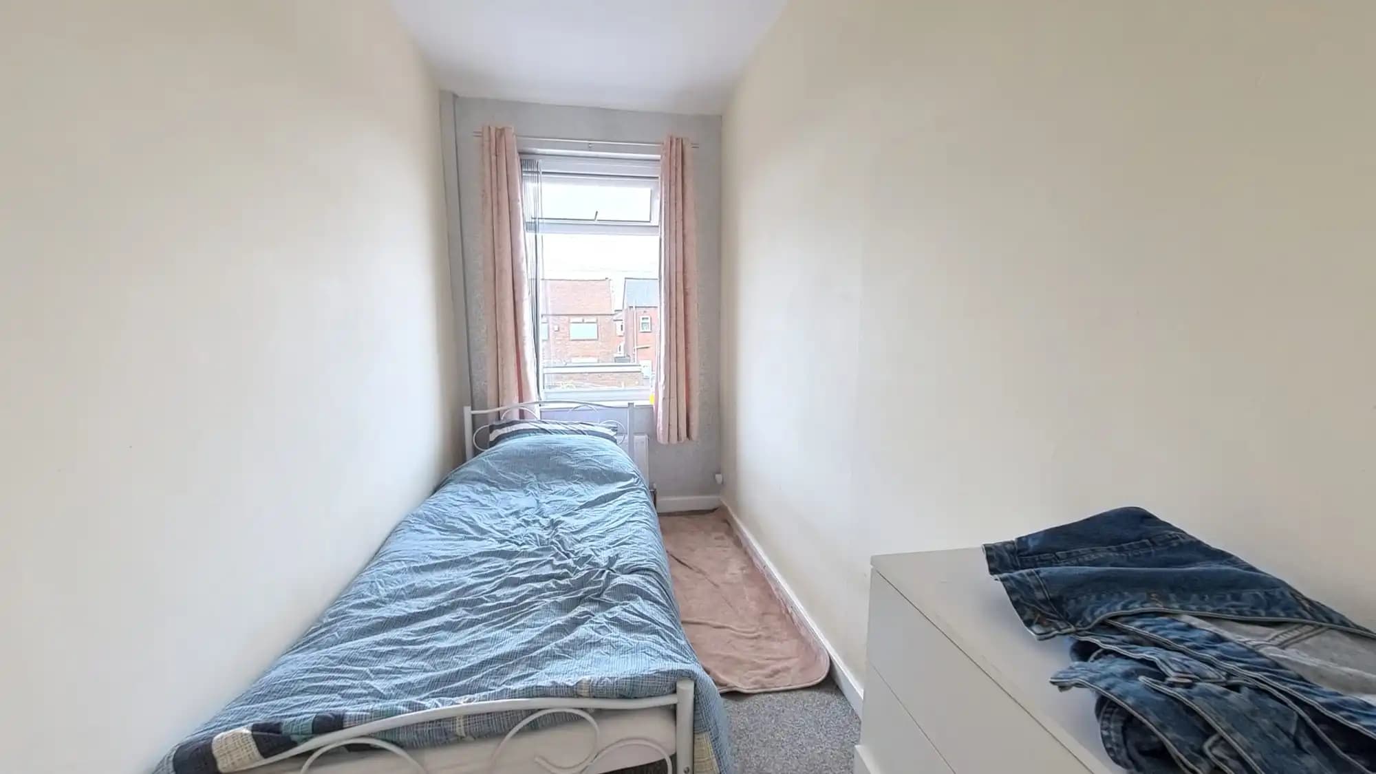 property photo 6 of 22