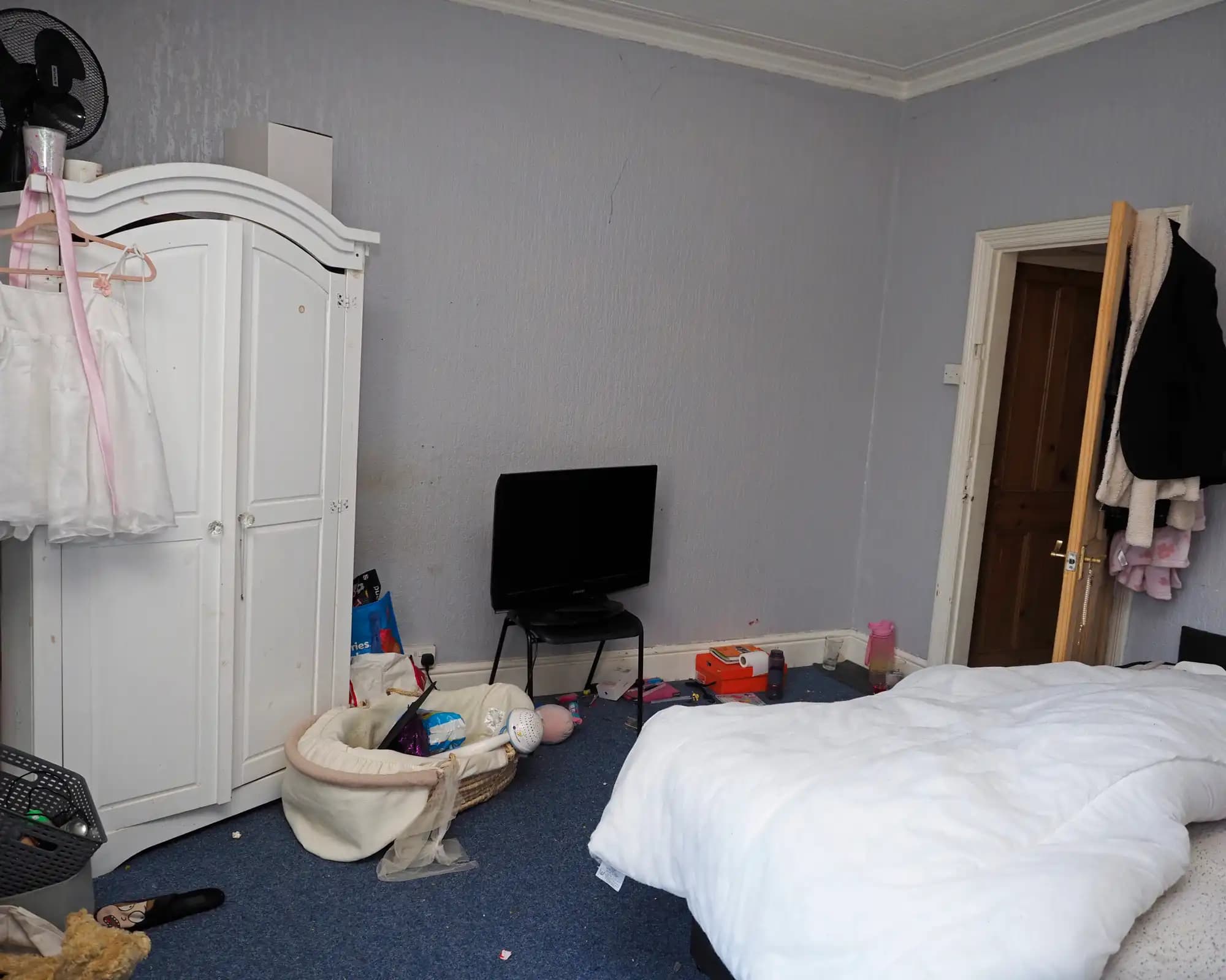property photo 5 of 19