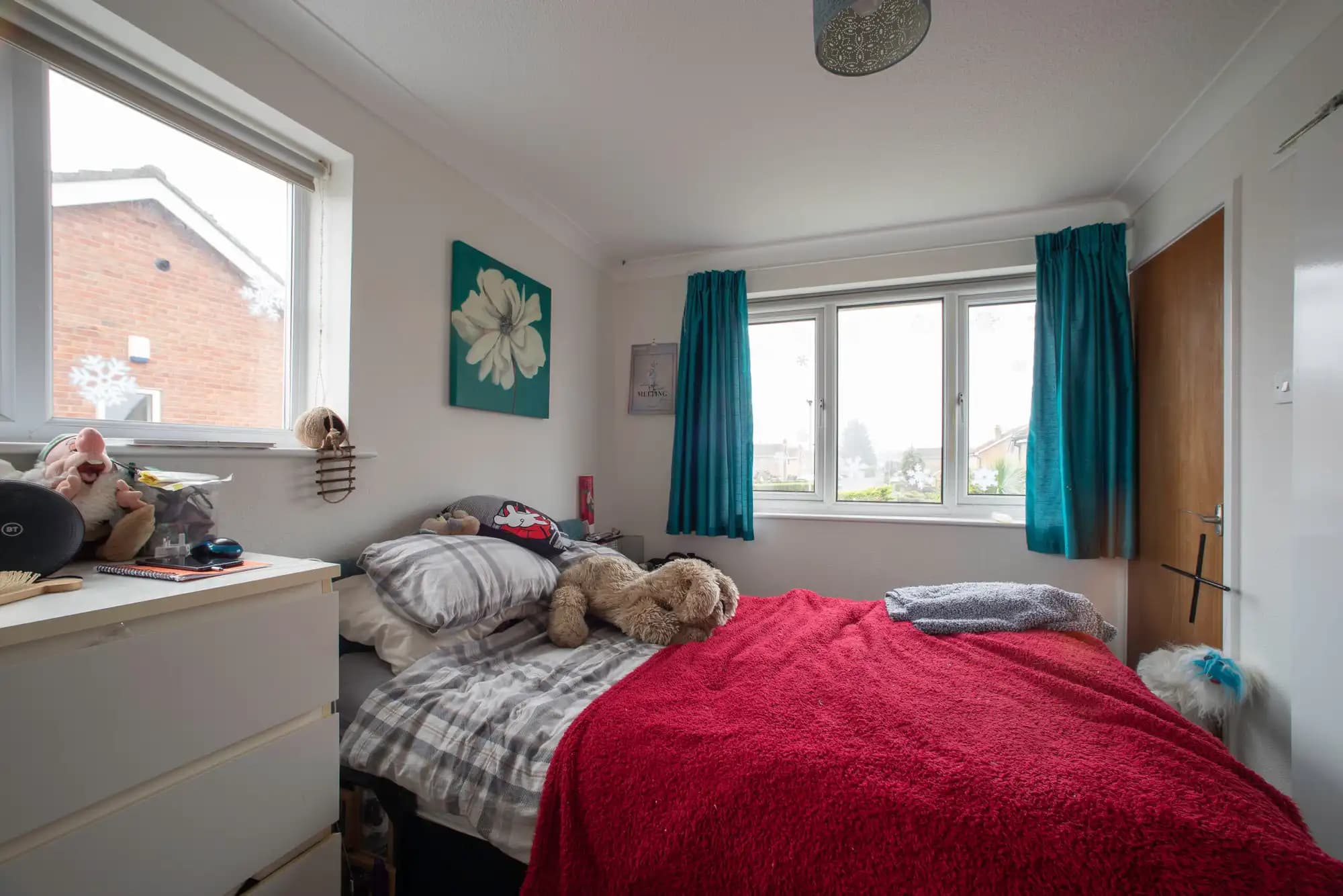 property photo 10 of 11