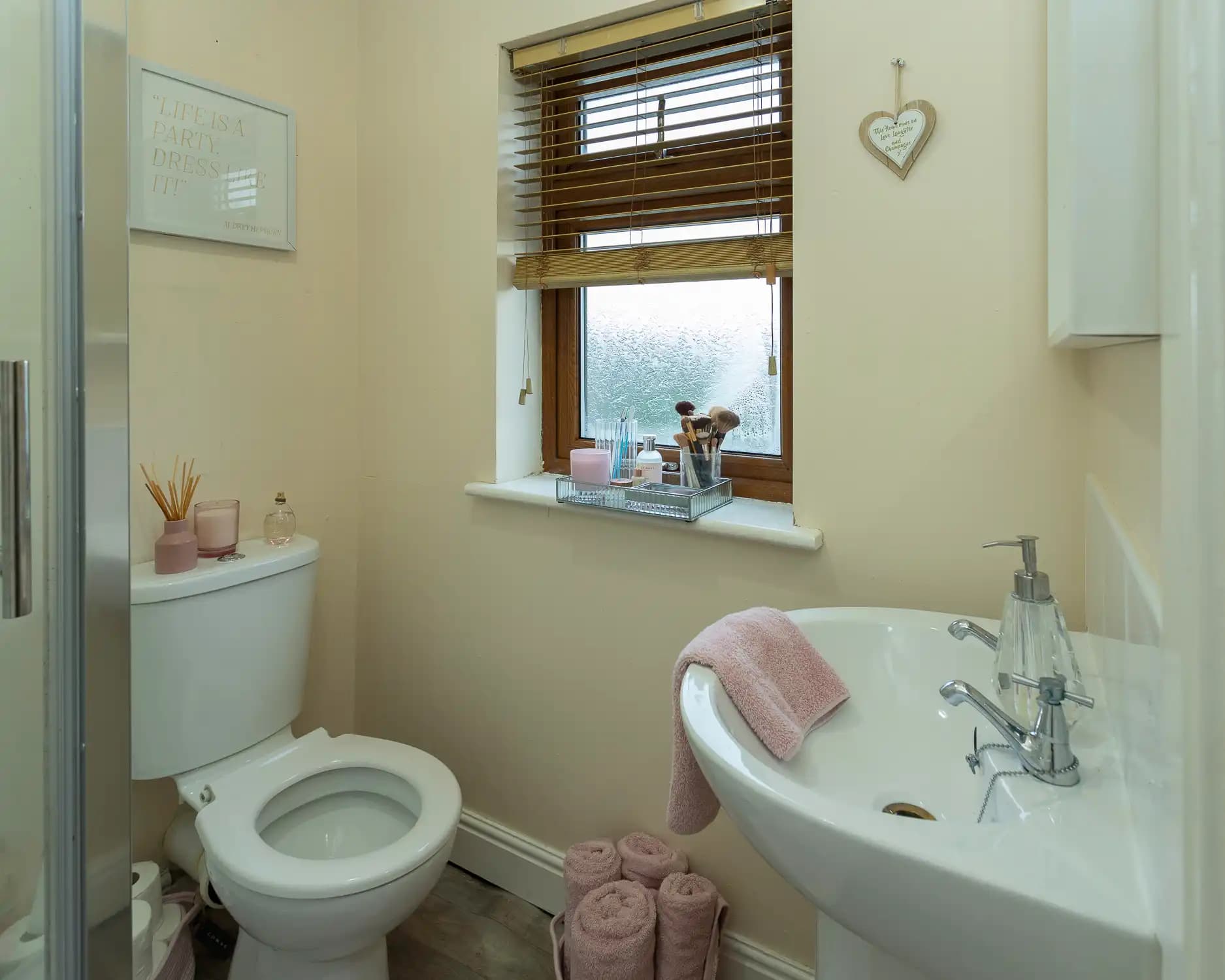 property photo 9 of 17