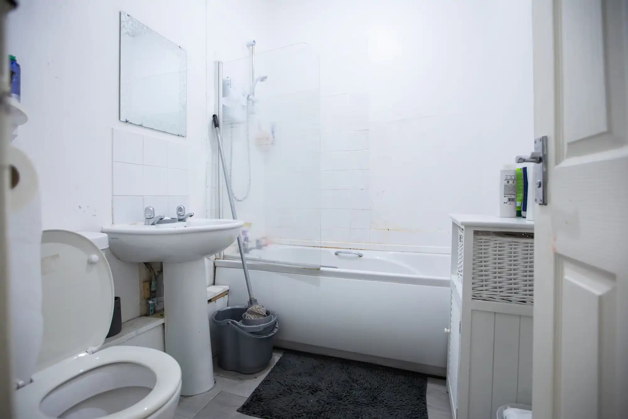 property photo 10 of 18