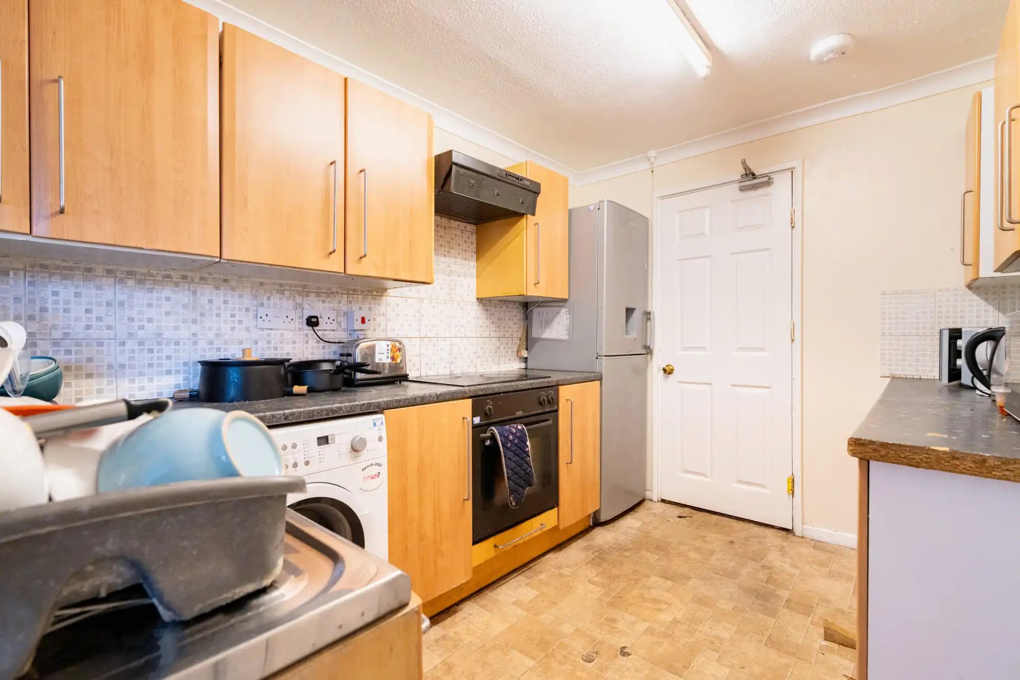 property photo 8 of 21