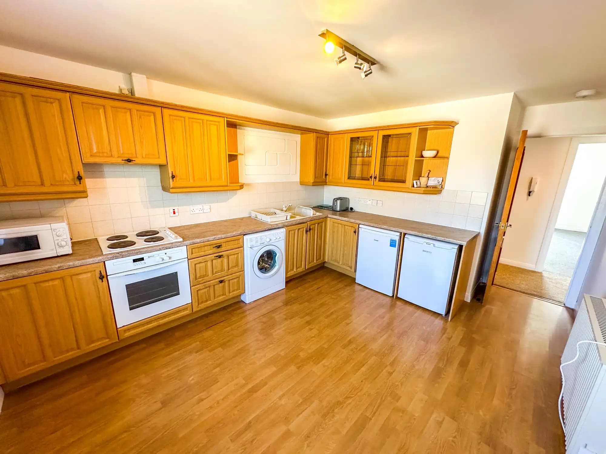 property photo 4 of 23