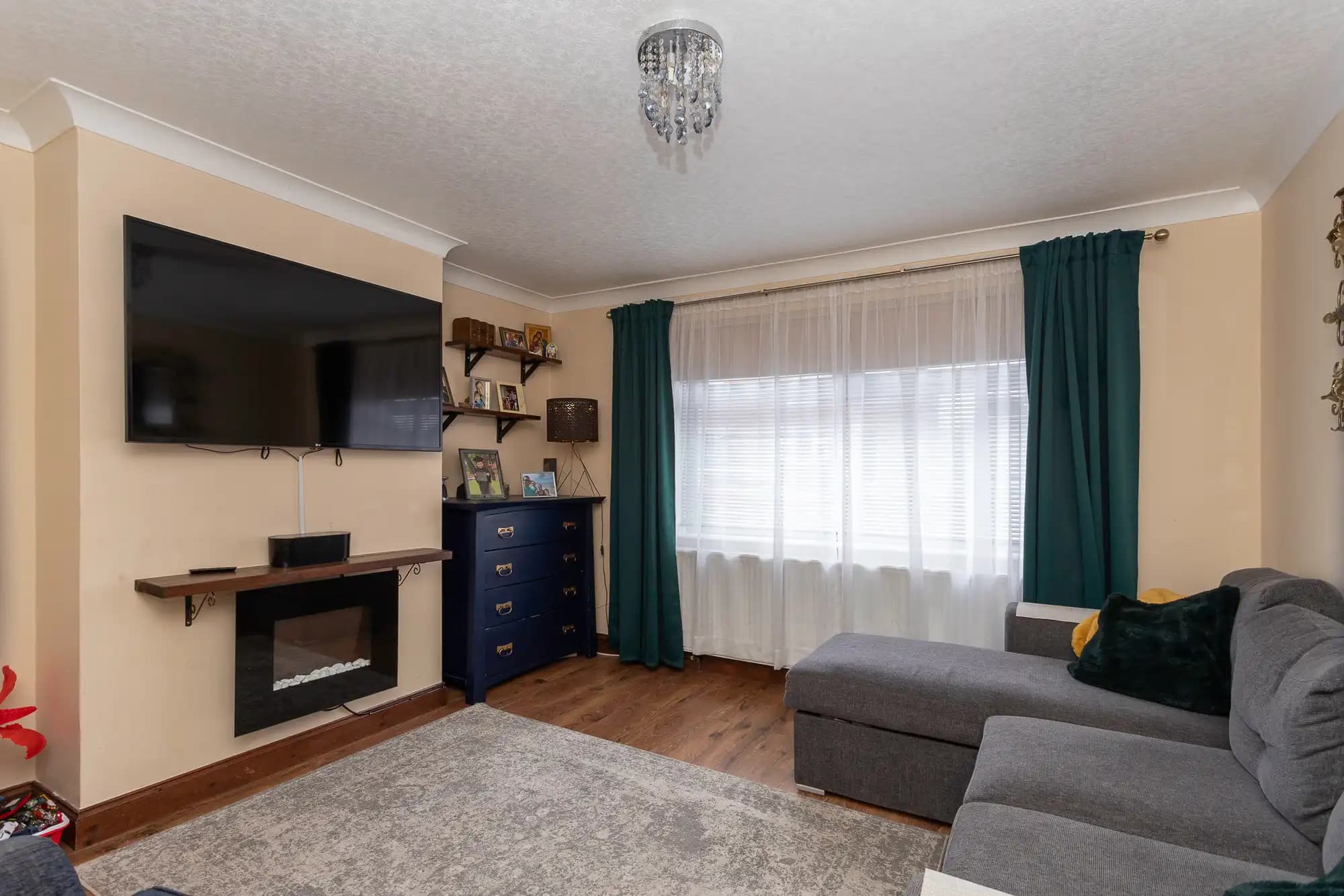 property photo 2 of 17