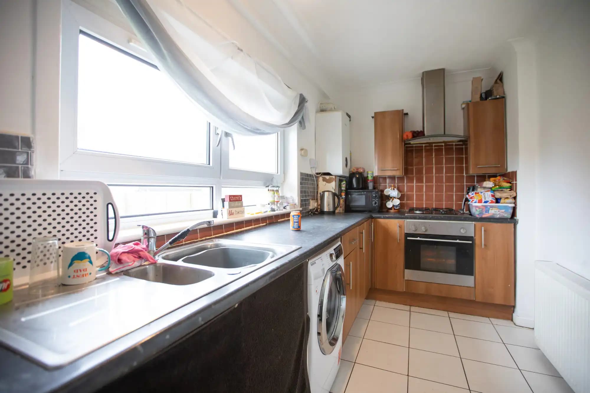 property photo 7 of 32