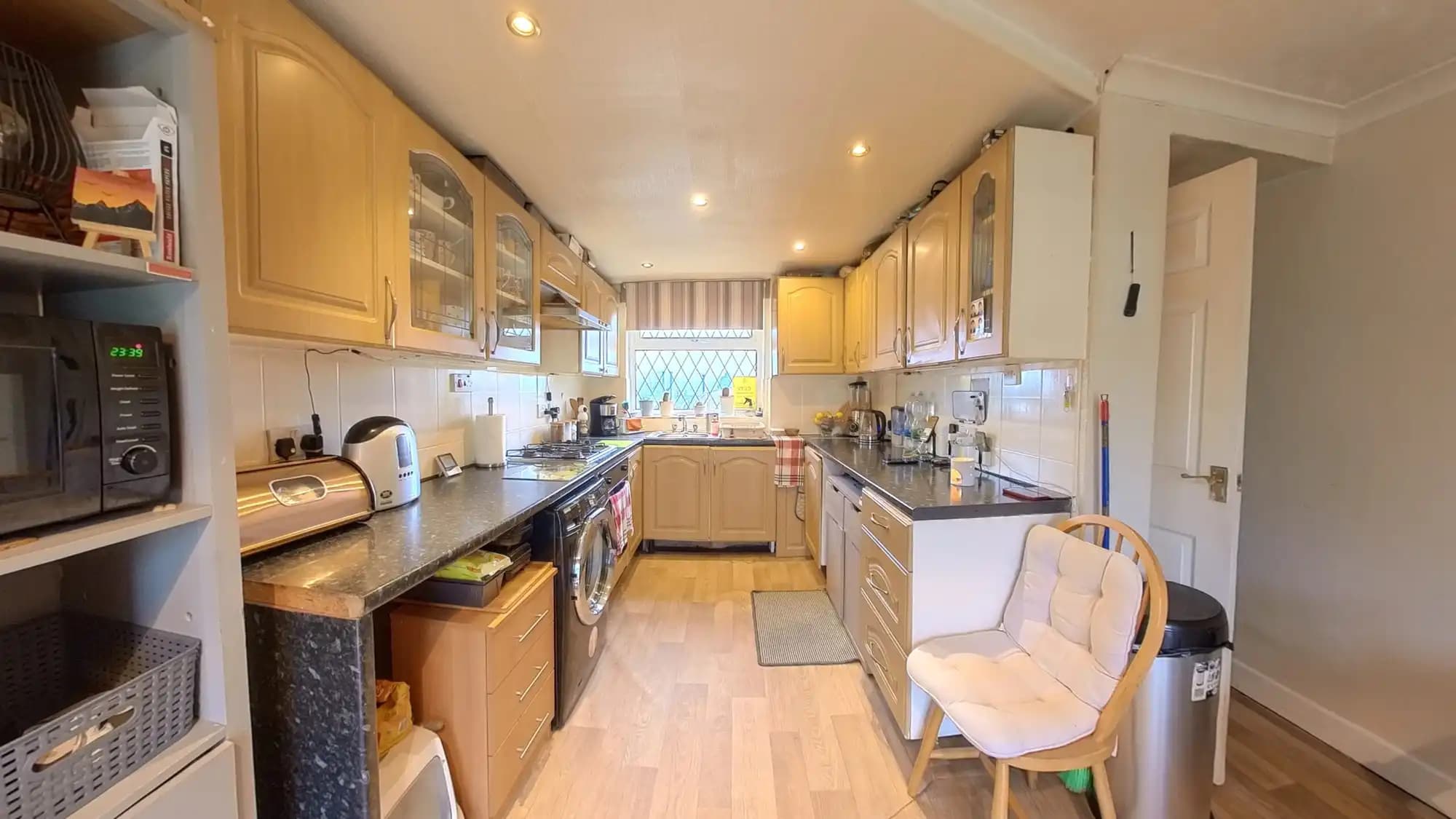 property photo 12 of 27