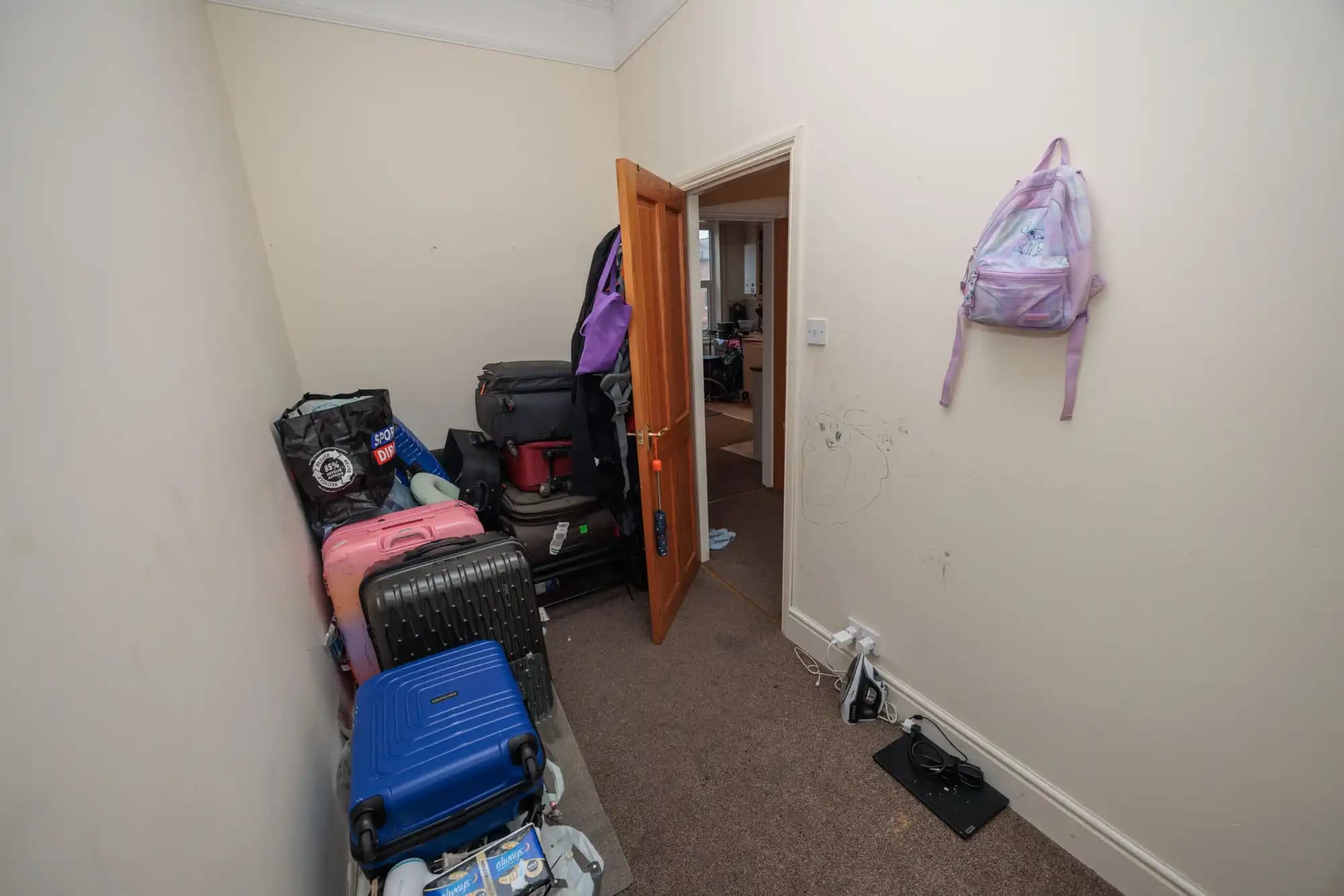 property photo 4 of 28