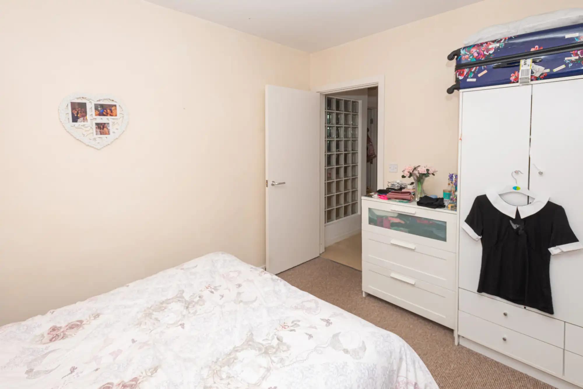 property photo 14 of 17