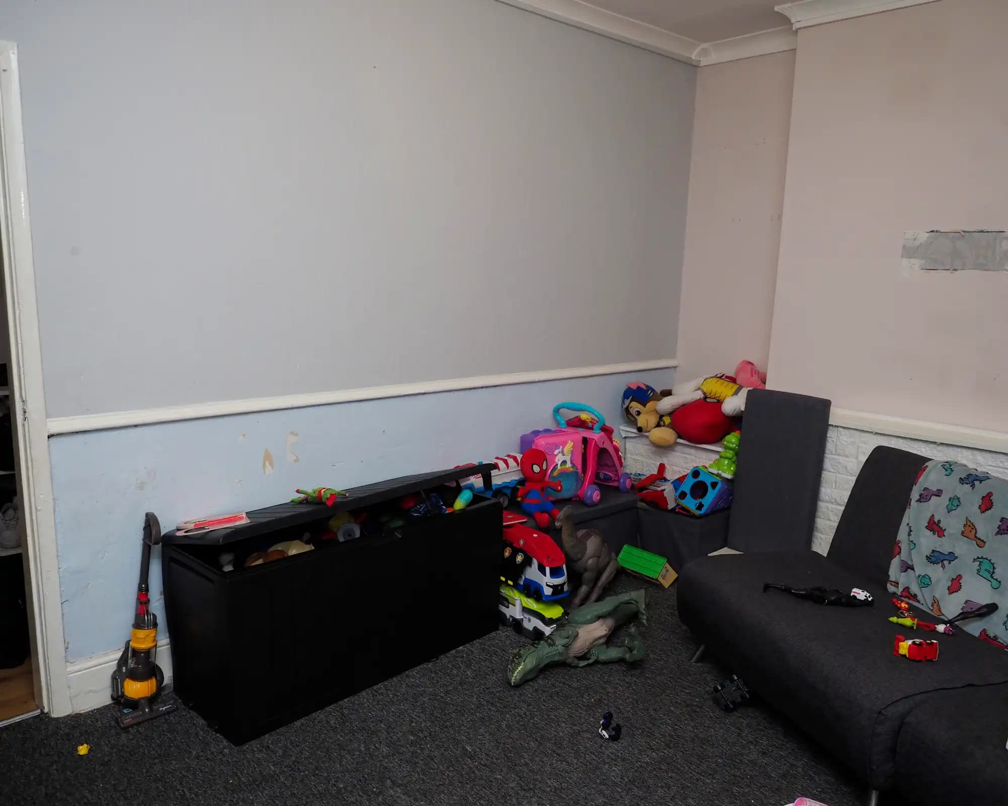 property photo 11 of 31