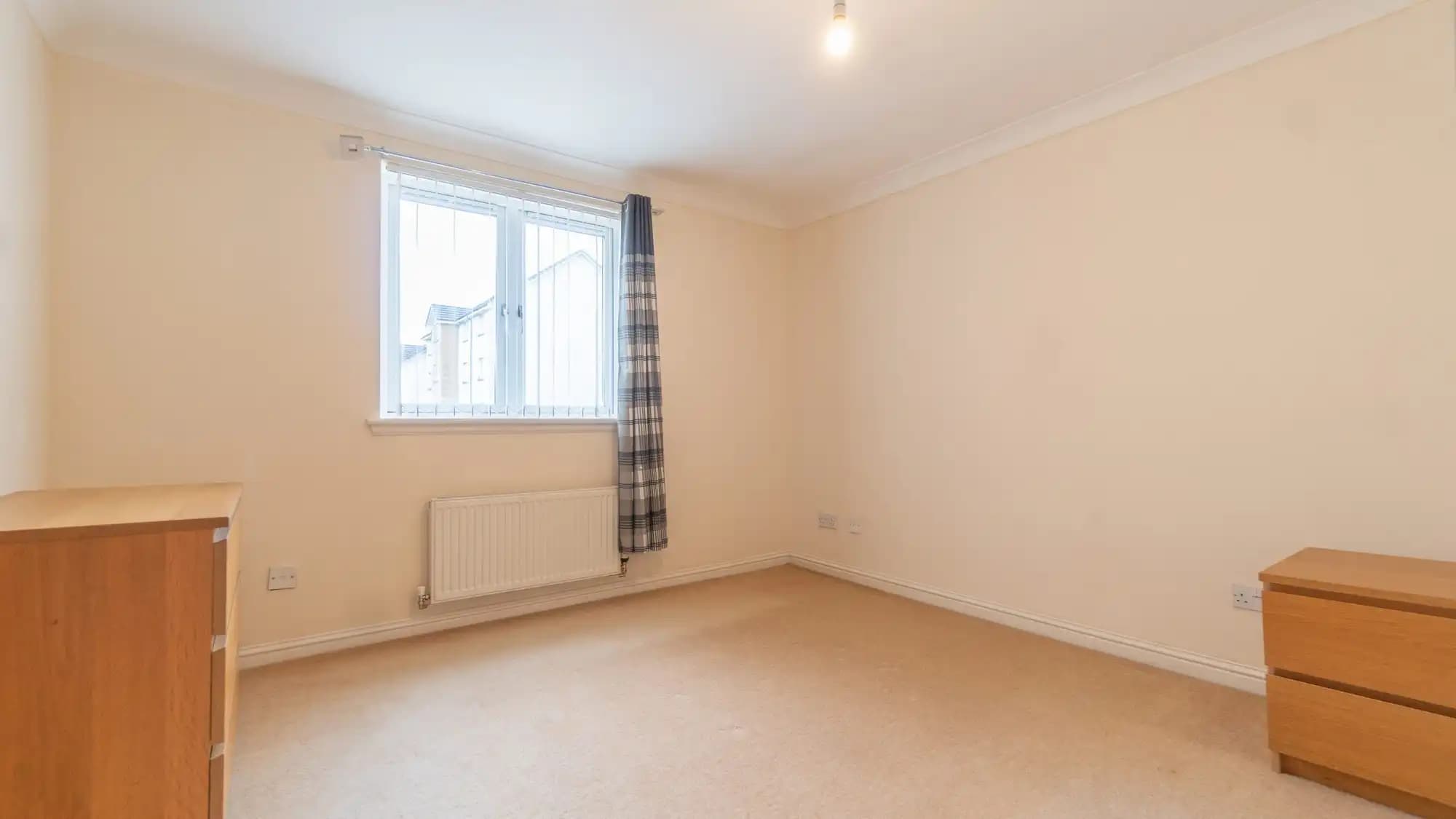 property photo 10 of 24