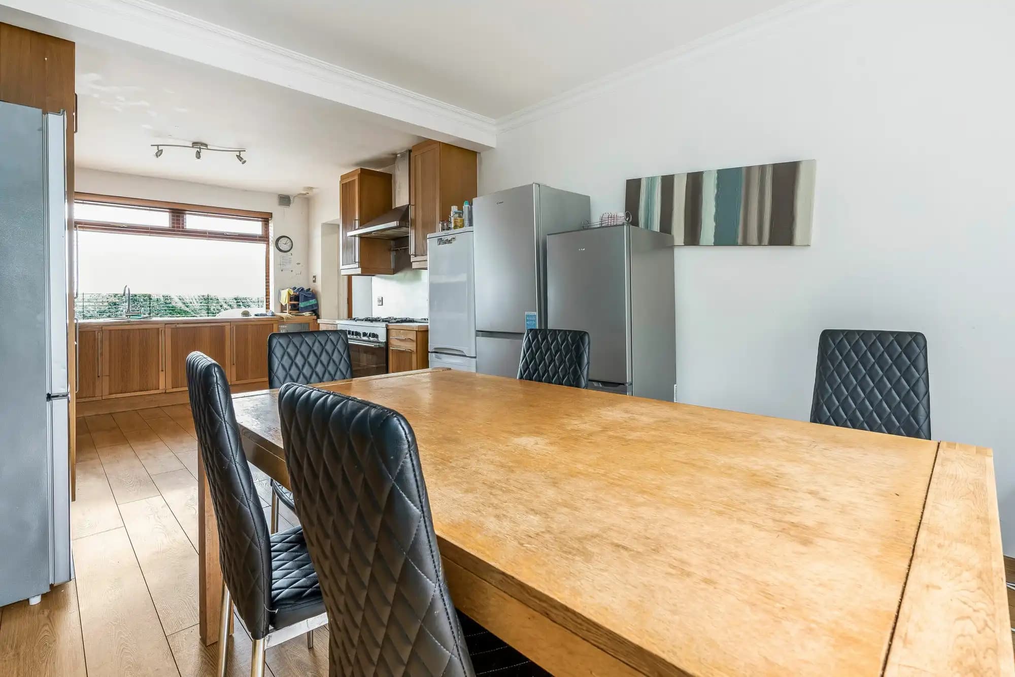 property photo 11 of 33