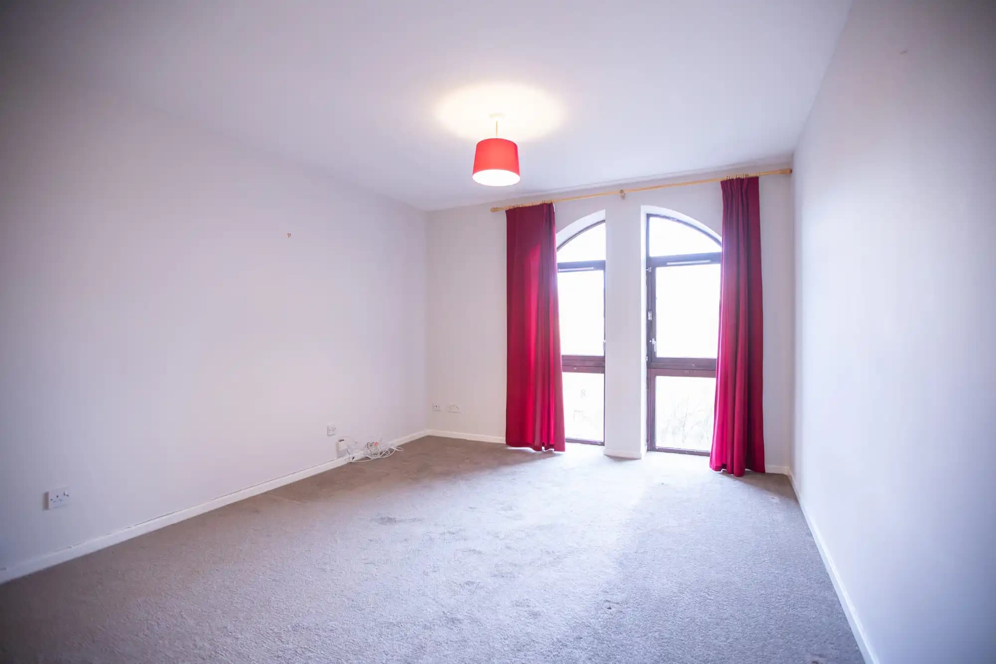 property photo 4 of 37
