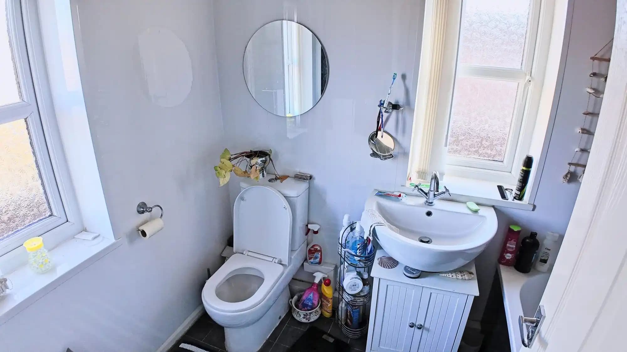 property photo 9 of 17