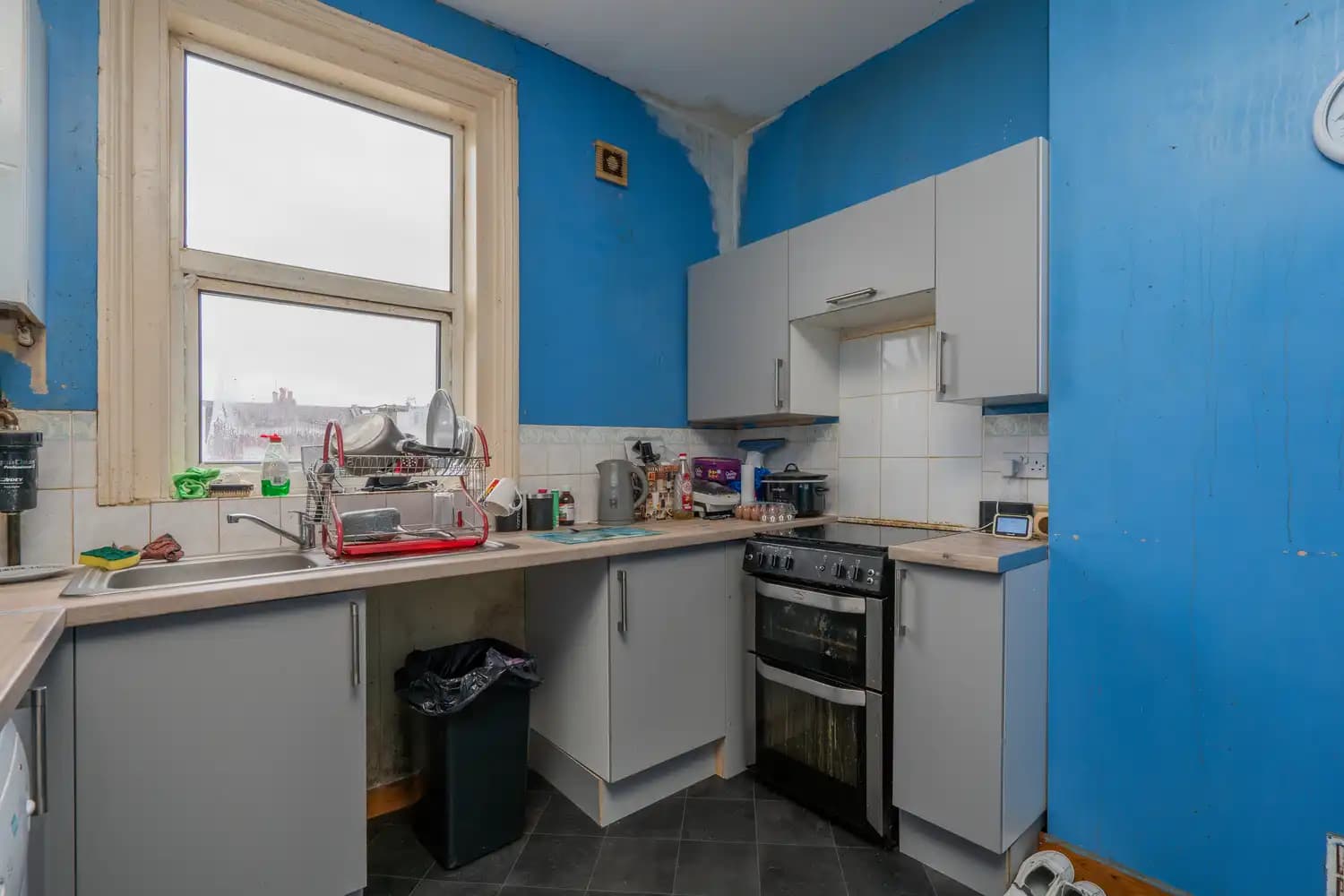 property photo 11 of 16