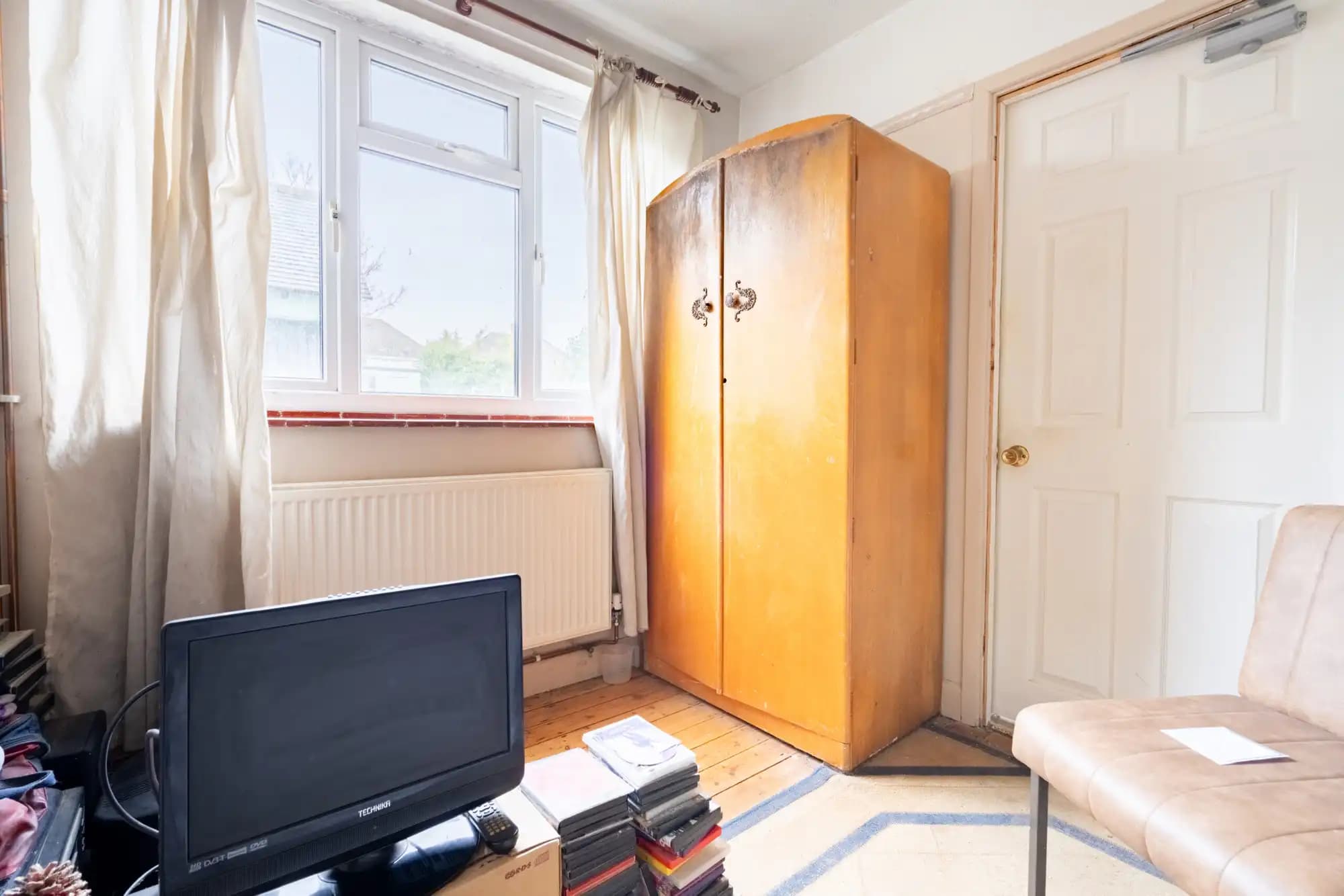 property photo 11 of 20
