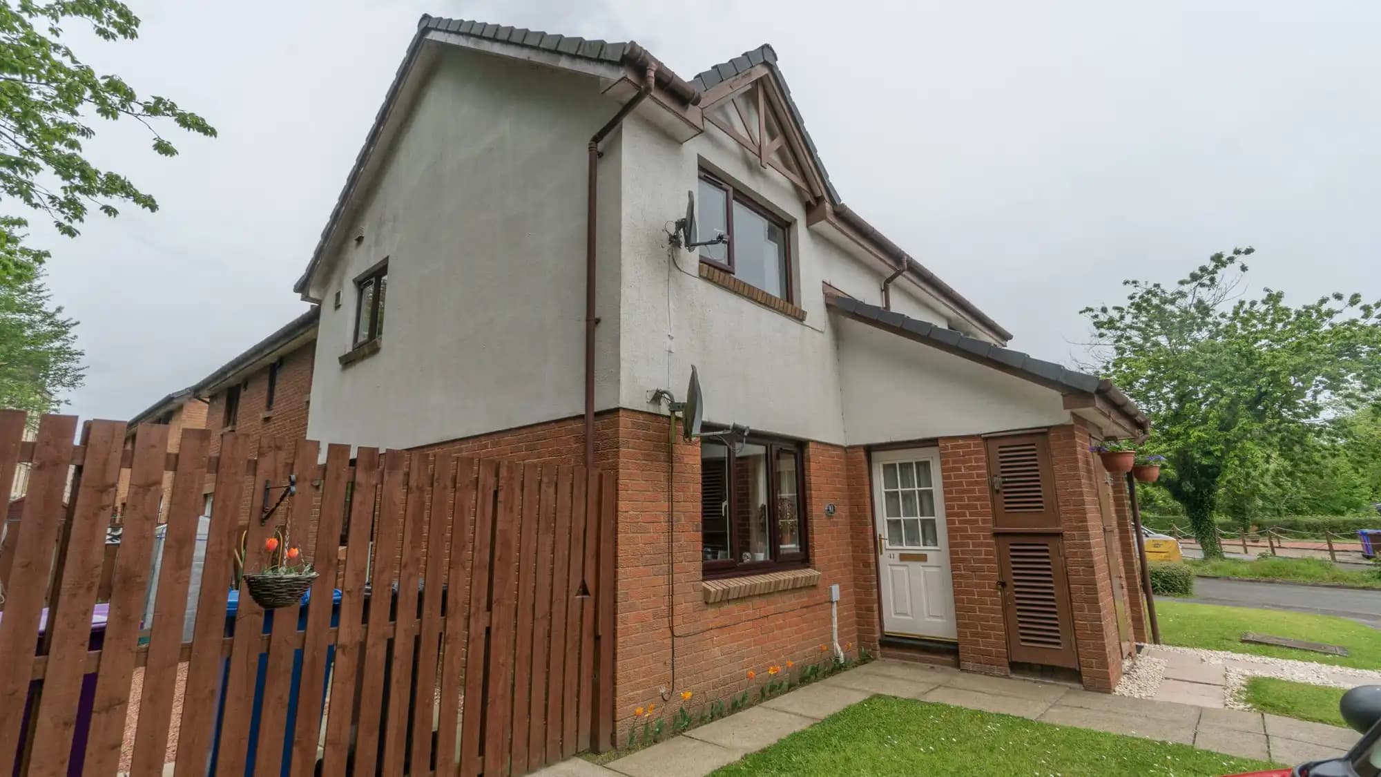 property photo 16 of 17