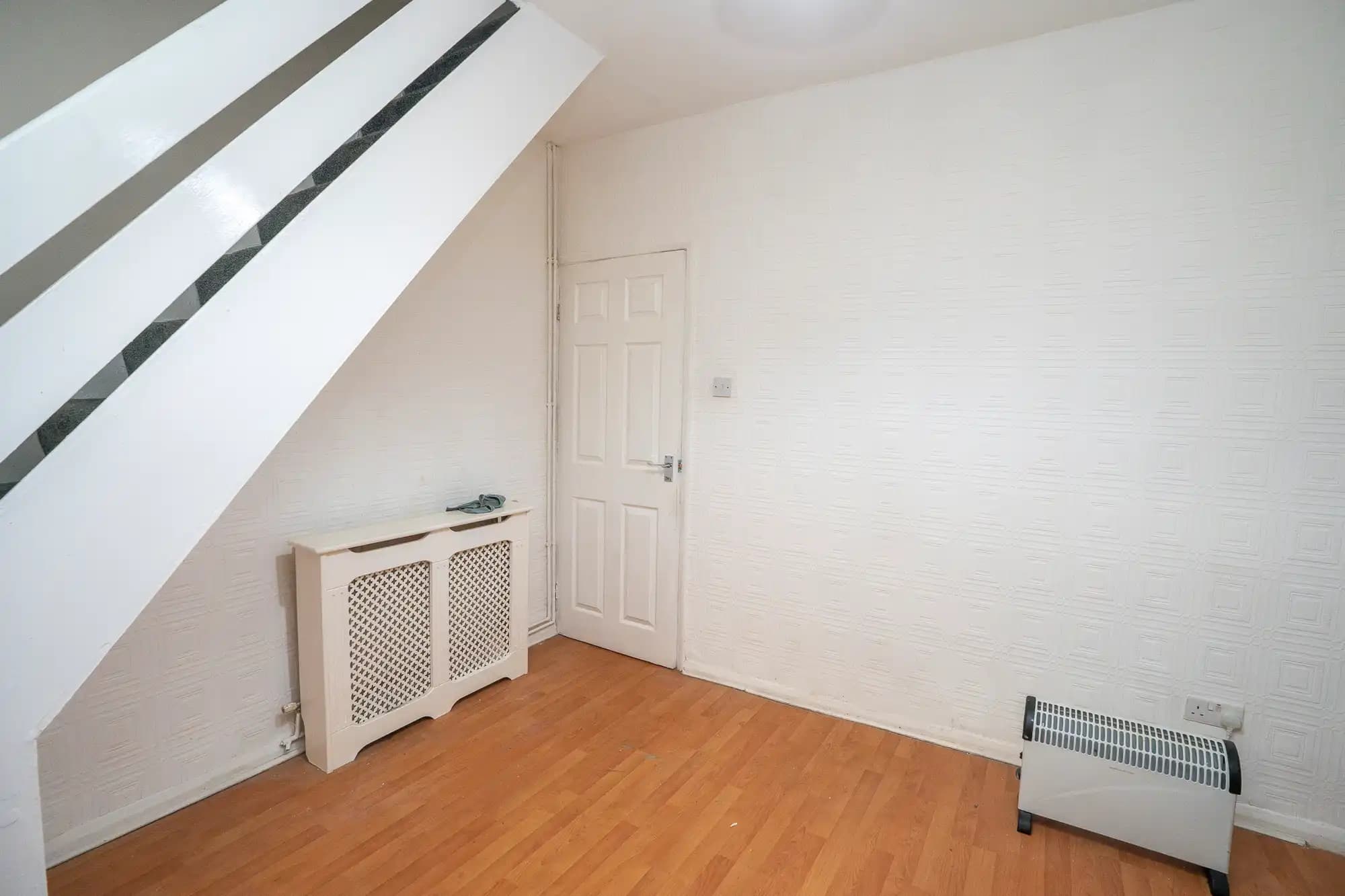 property photo 23 of 28