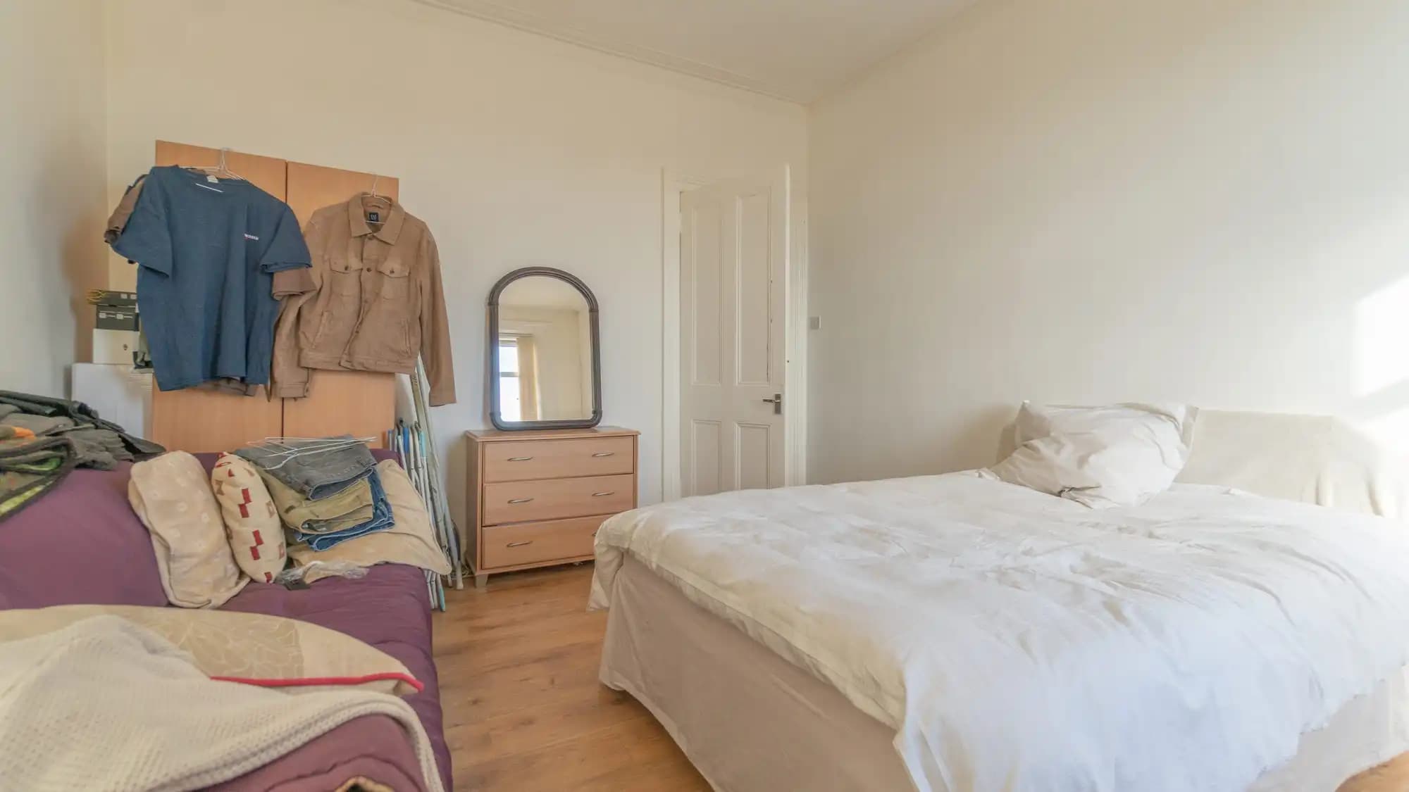 property photo 5 of 16