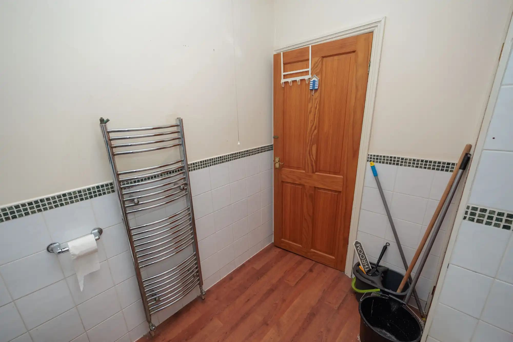 property photo 6 of 28