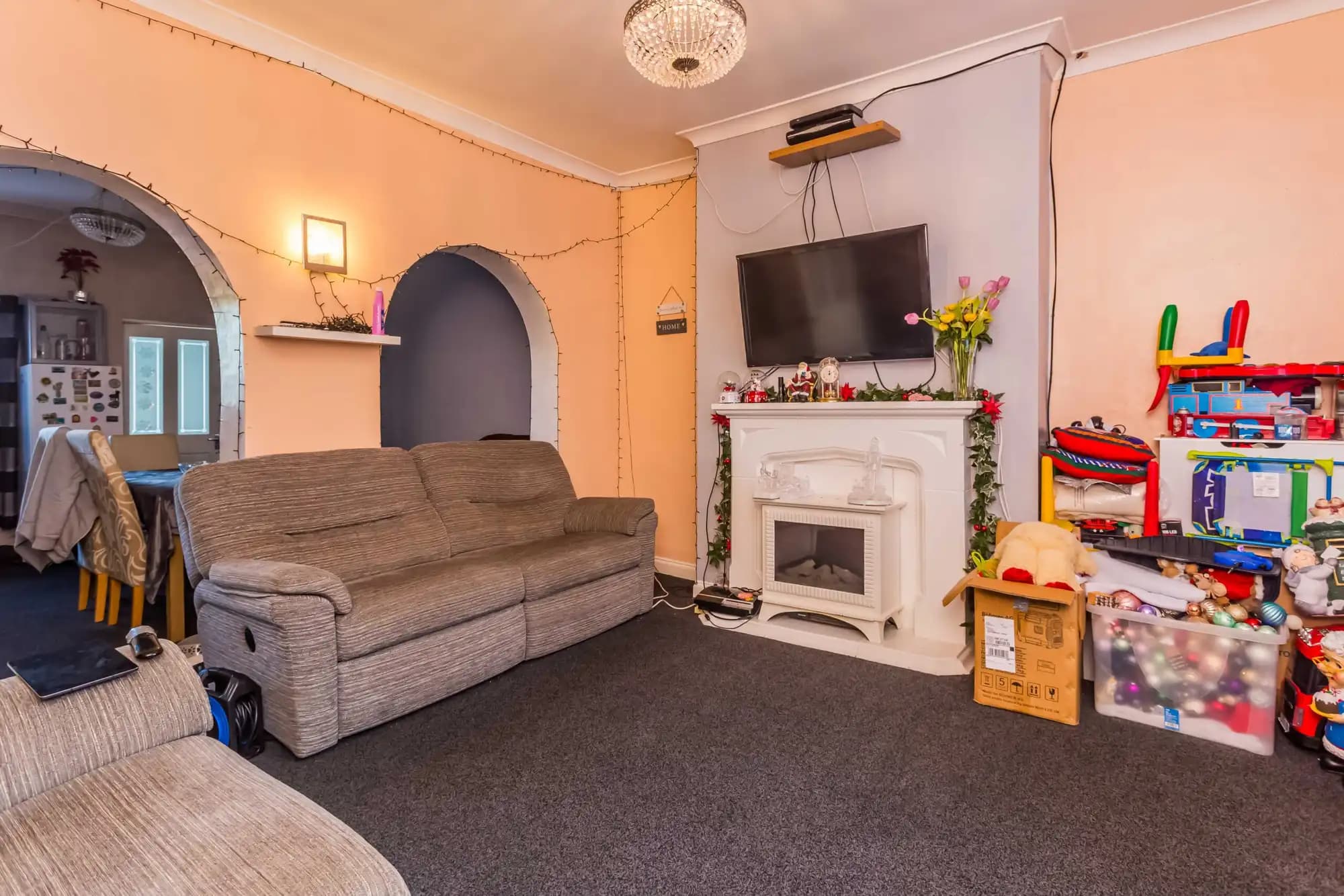 property photo 7 of 16