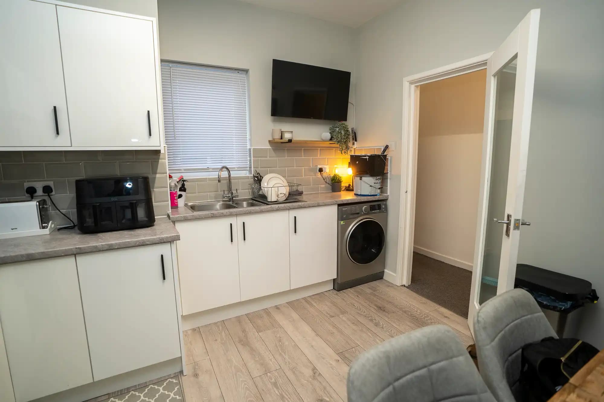 property photo 10 of 14