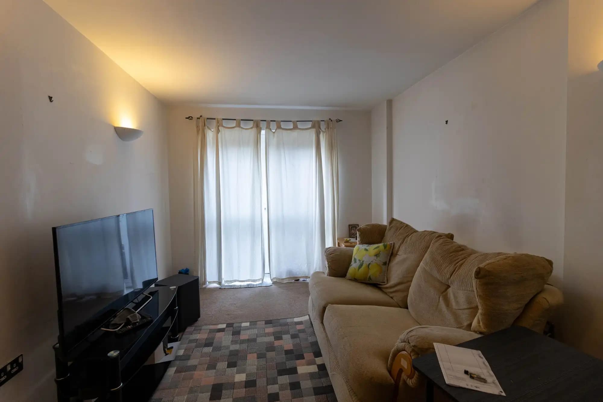 property photo 4 of 15