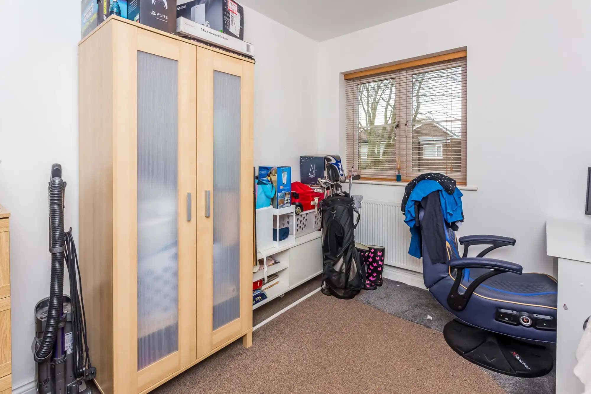 property photo 16 of 17