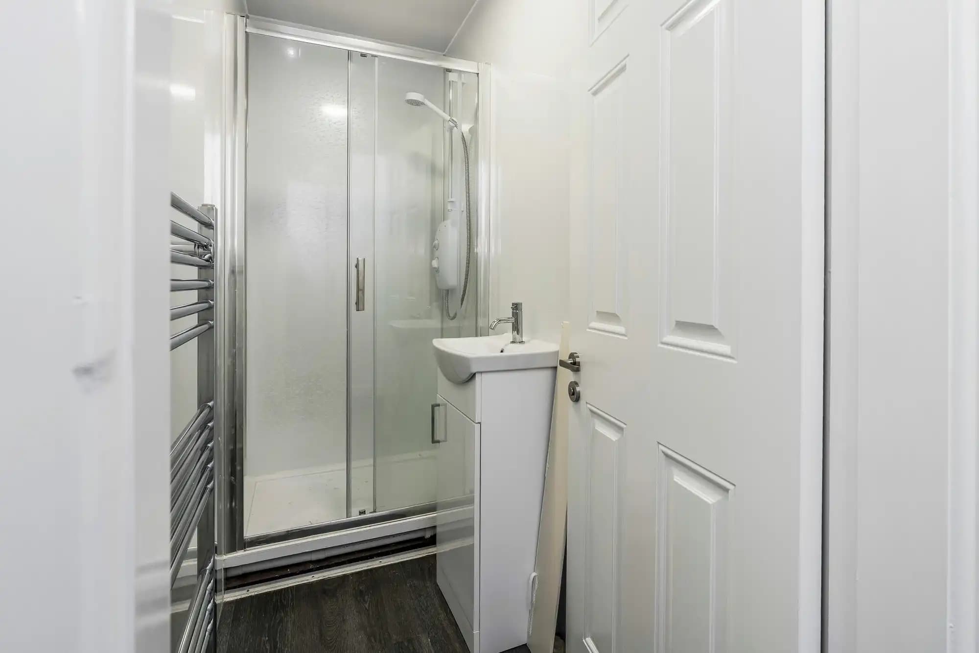 property photo 12 of 33