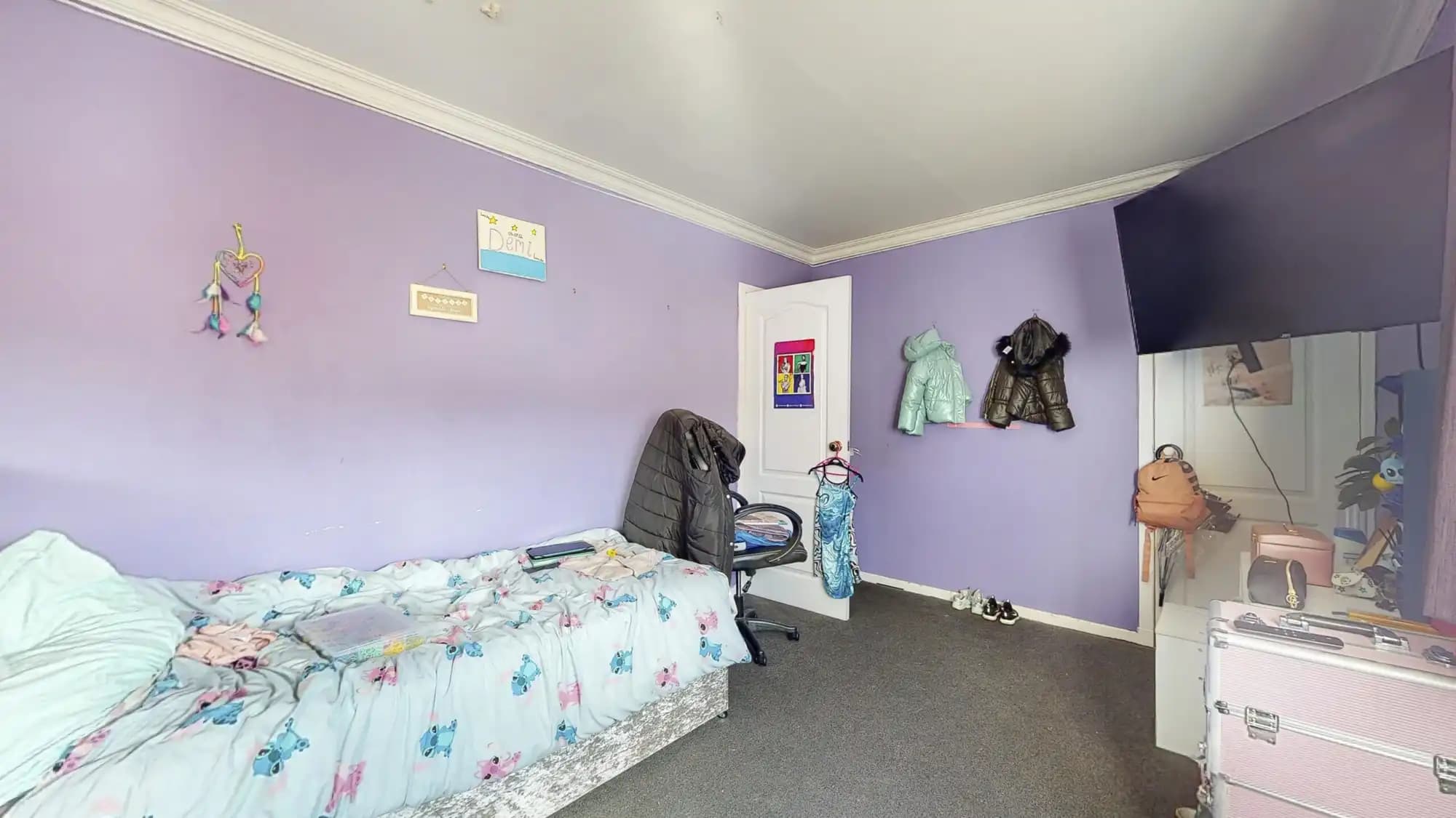 property photo 8 of 24