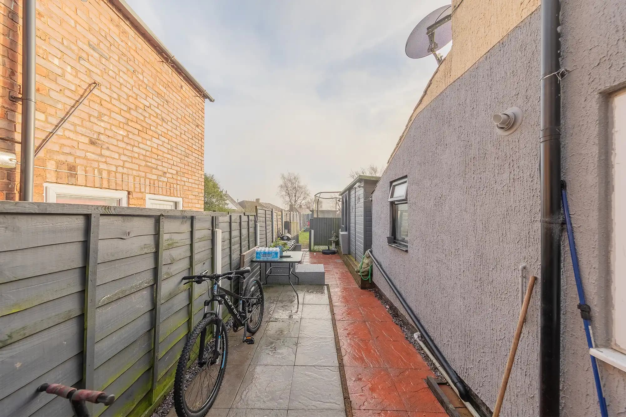 property photo 16 of 23