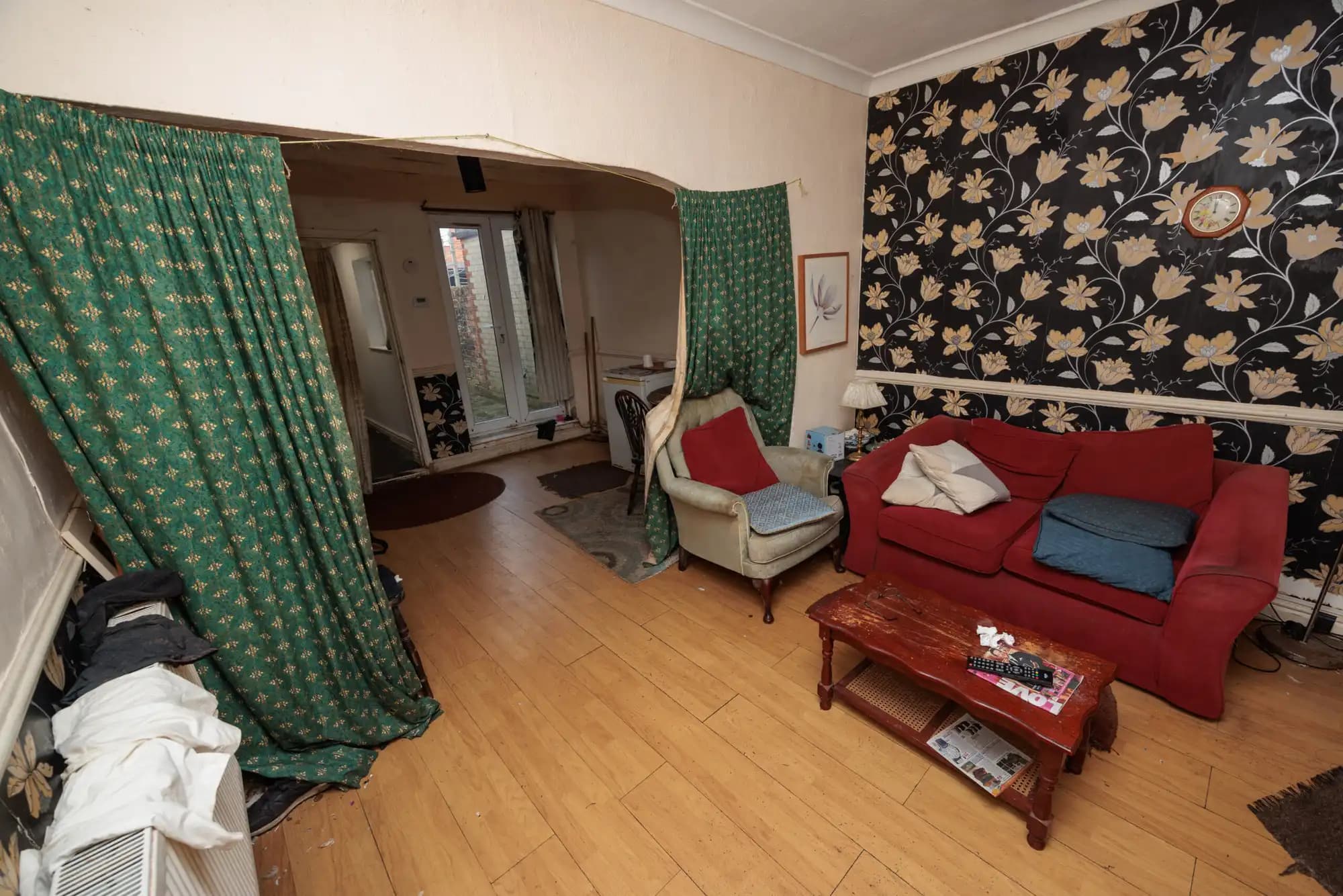 property photo 5 of 22