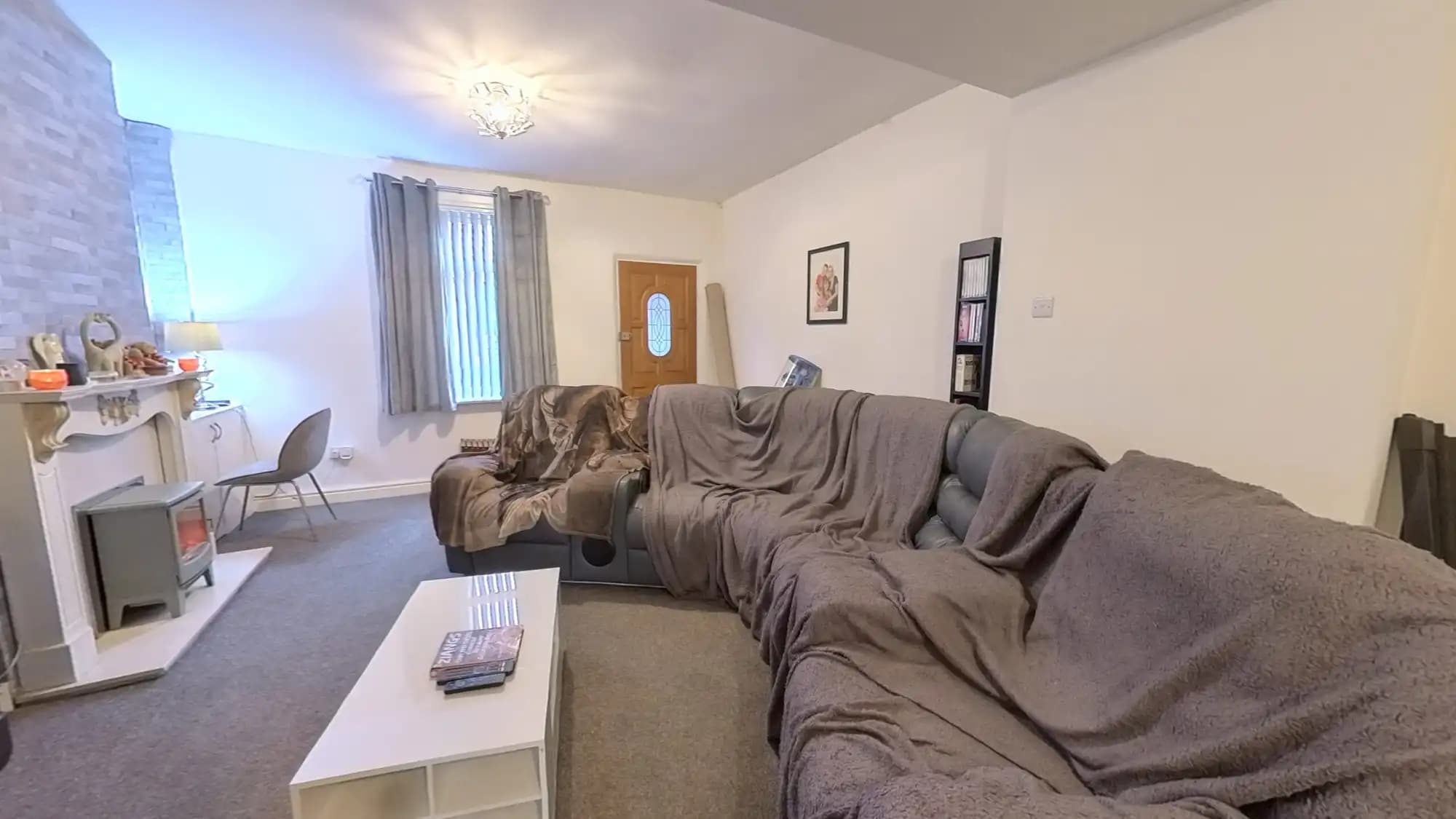 property photo 5 of 22