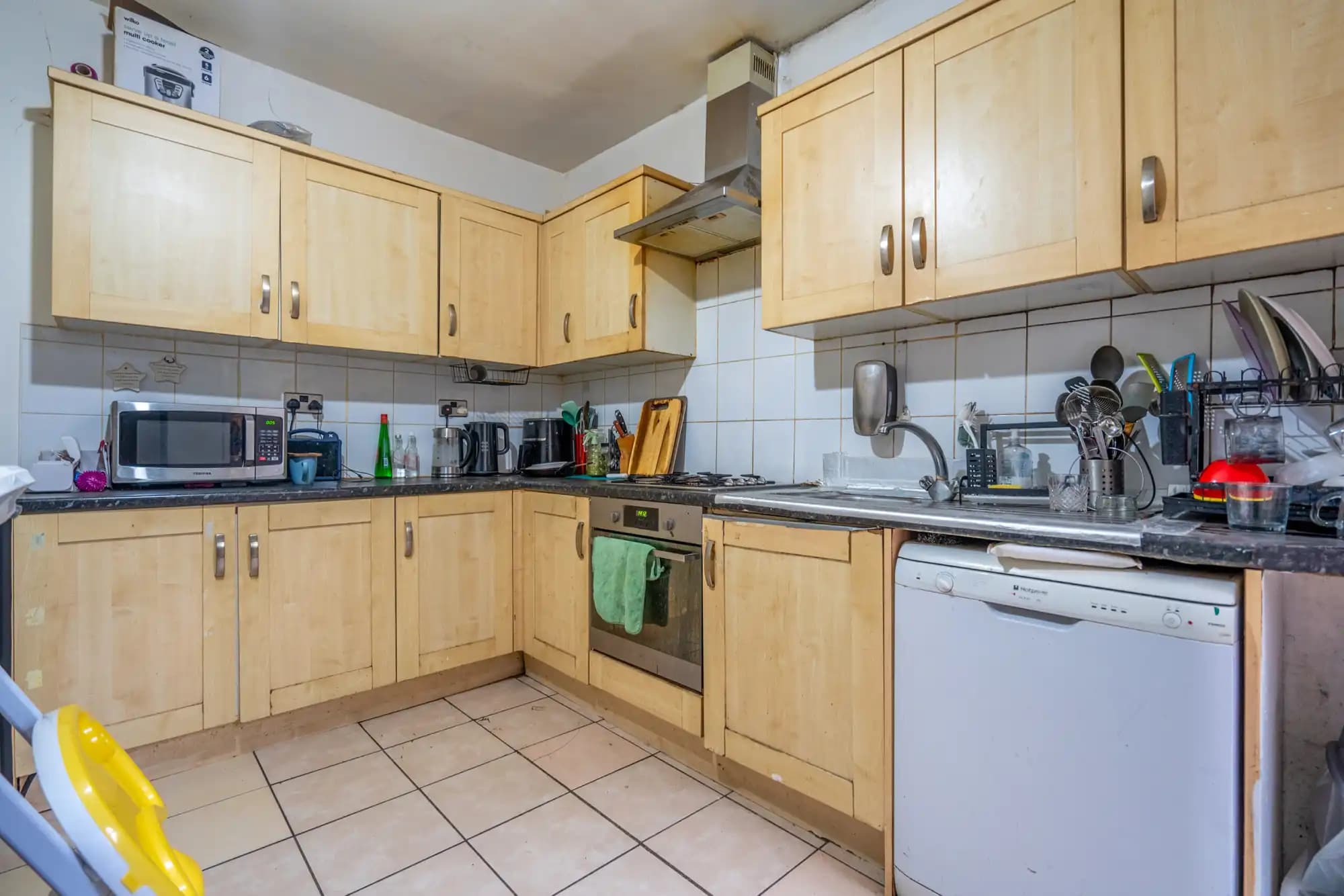 property photo 11 of 19