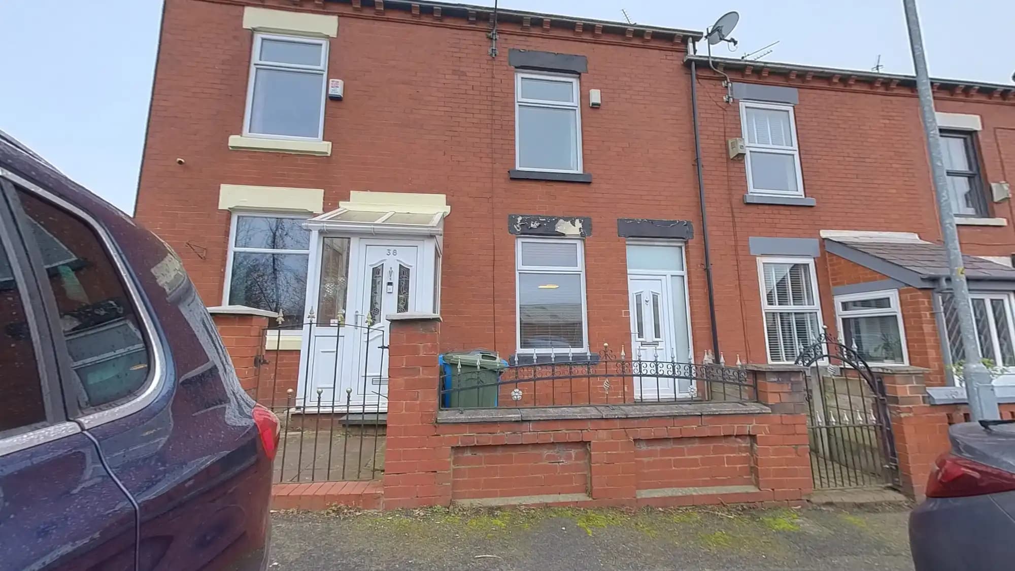 property photo 2 of 27