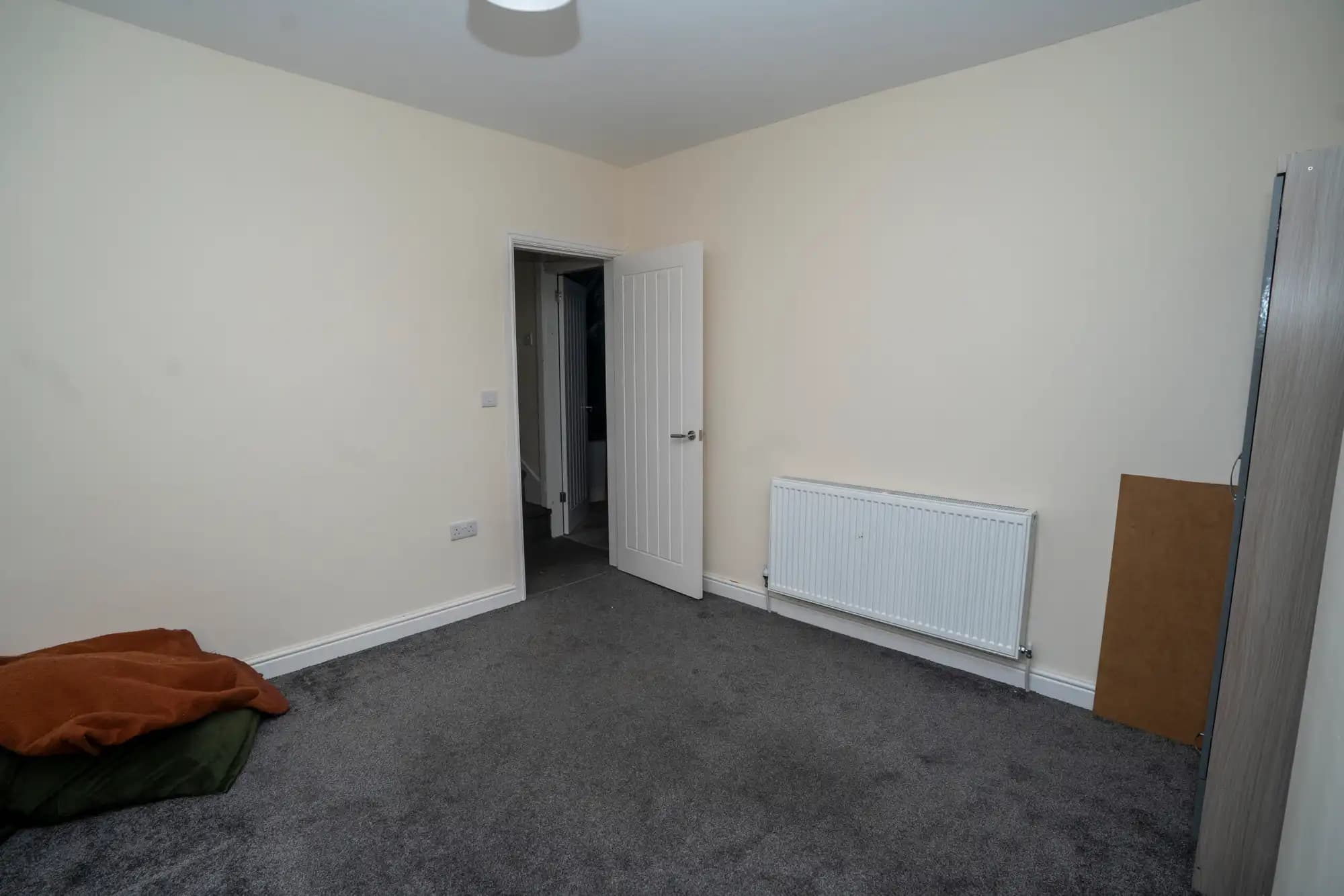 property photo 11 of 12